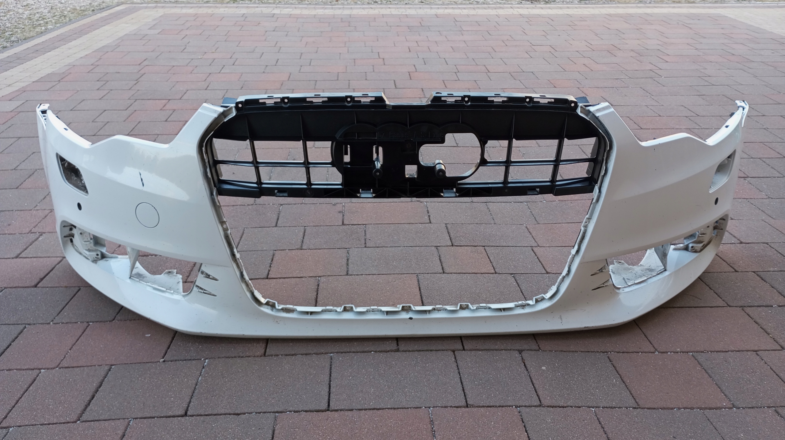 AUDI A6 C7g0 2011-2014---БАМПЕР ПЕРЕДНІЙ 4-ПАРКТРОНІК XENONg0807437