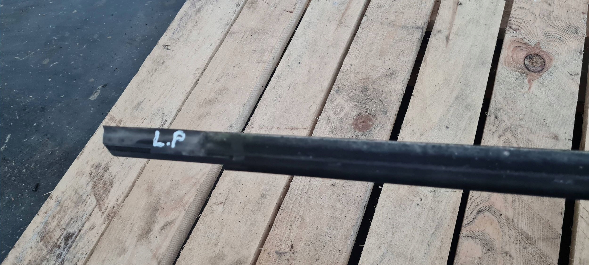 A4 B9 8W moulding dust door left left front CHROM 8W0853283B