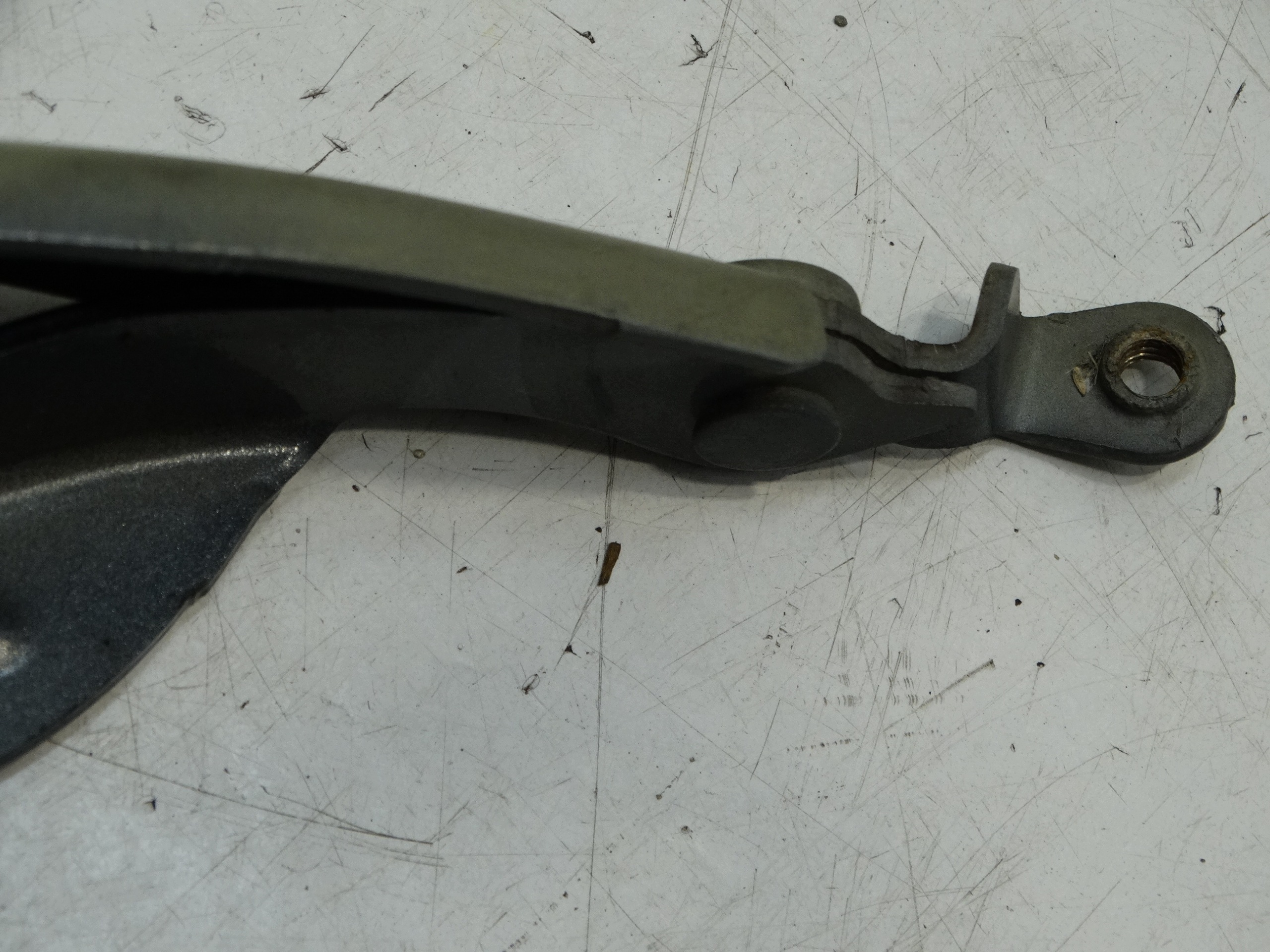 bonnet hinges left+right front CITROEN C4 CACTUS 9801113880,9801113980 KTPD