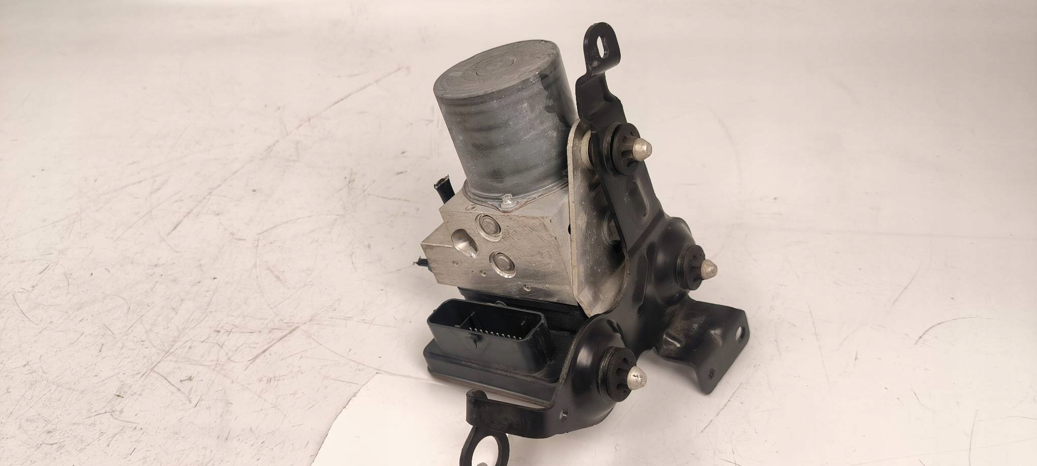 pump ABS brake 4G0907379S AUDI A6 C7 LIFT