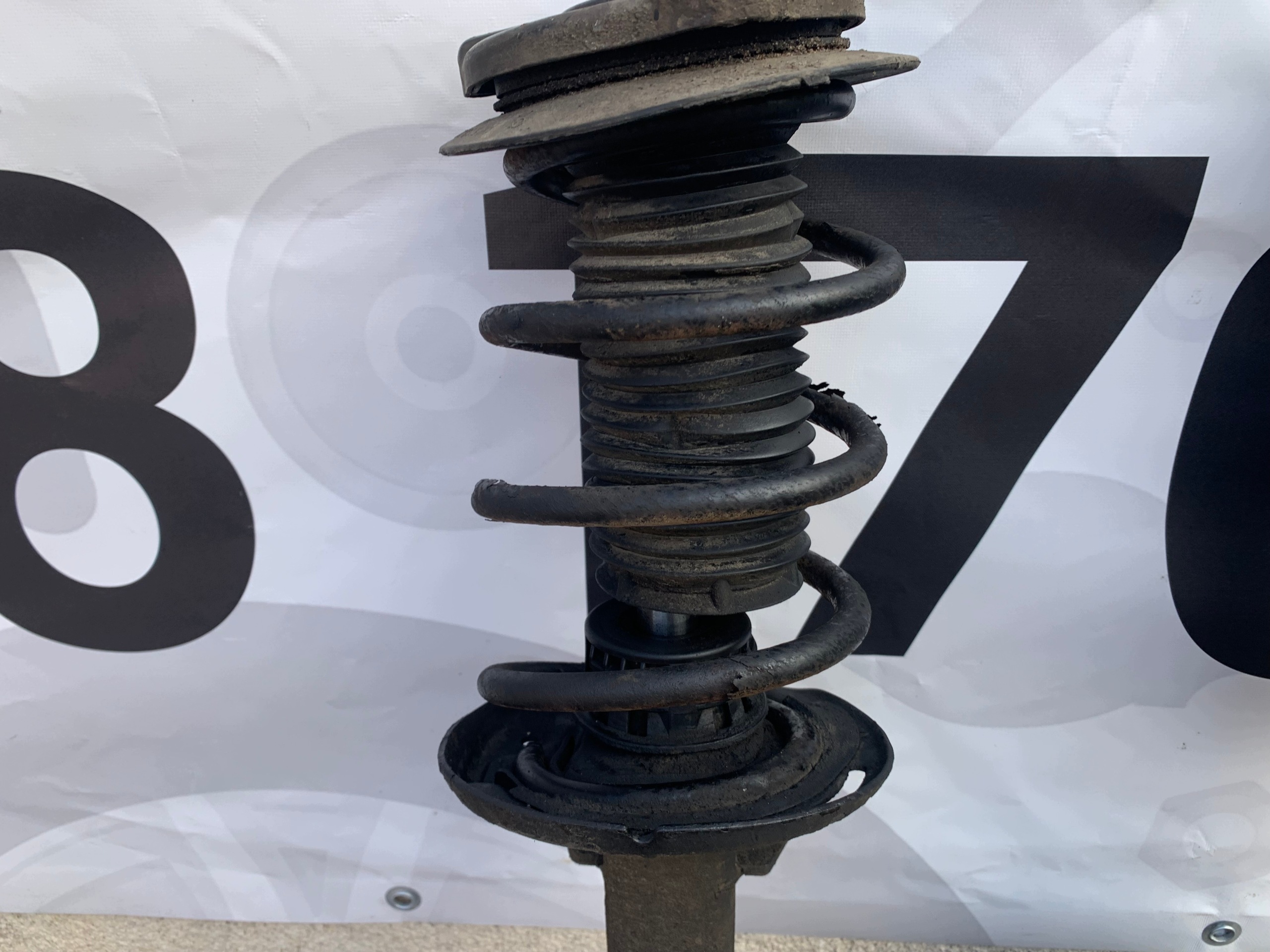 MERCEDES C W204 mcpherson swing AMORTYZATR left front