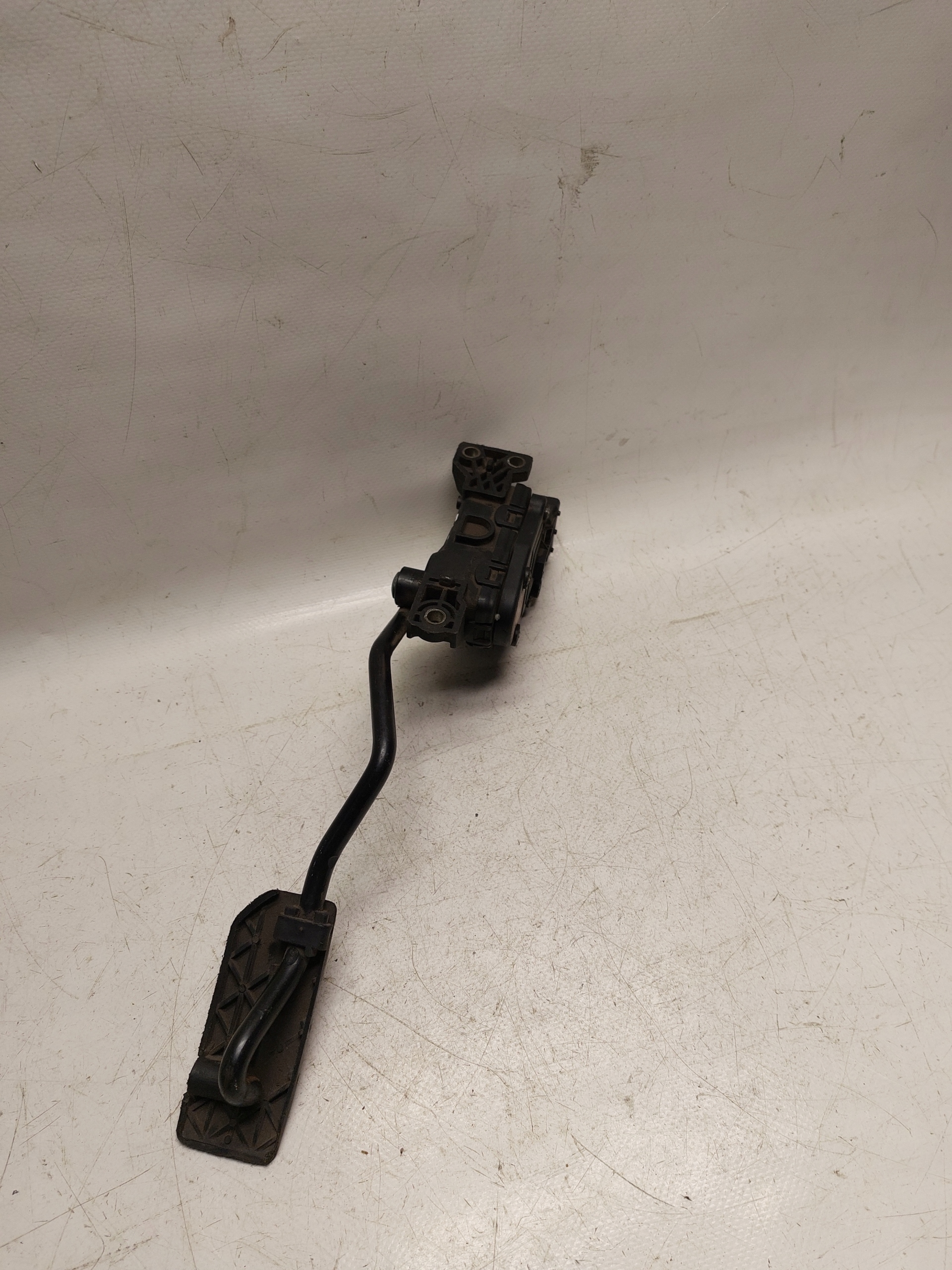 potentiometer accelerator pedal Nissan PRIMERA P12