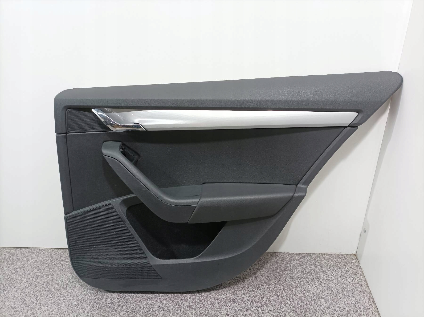 upholstery side left right rear part HB KPL Skoda Octavia III (2012- )