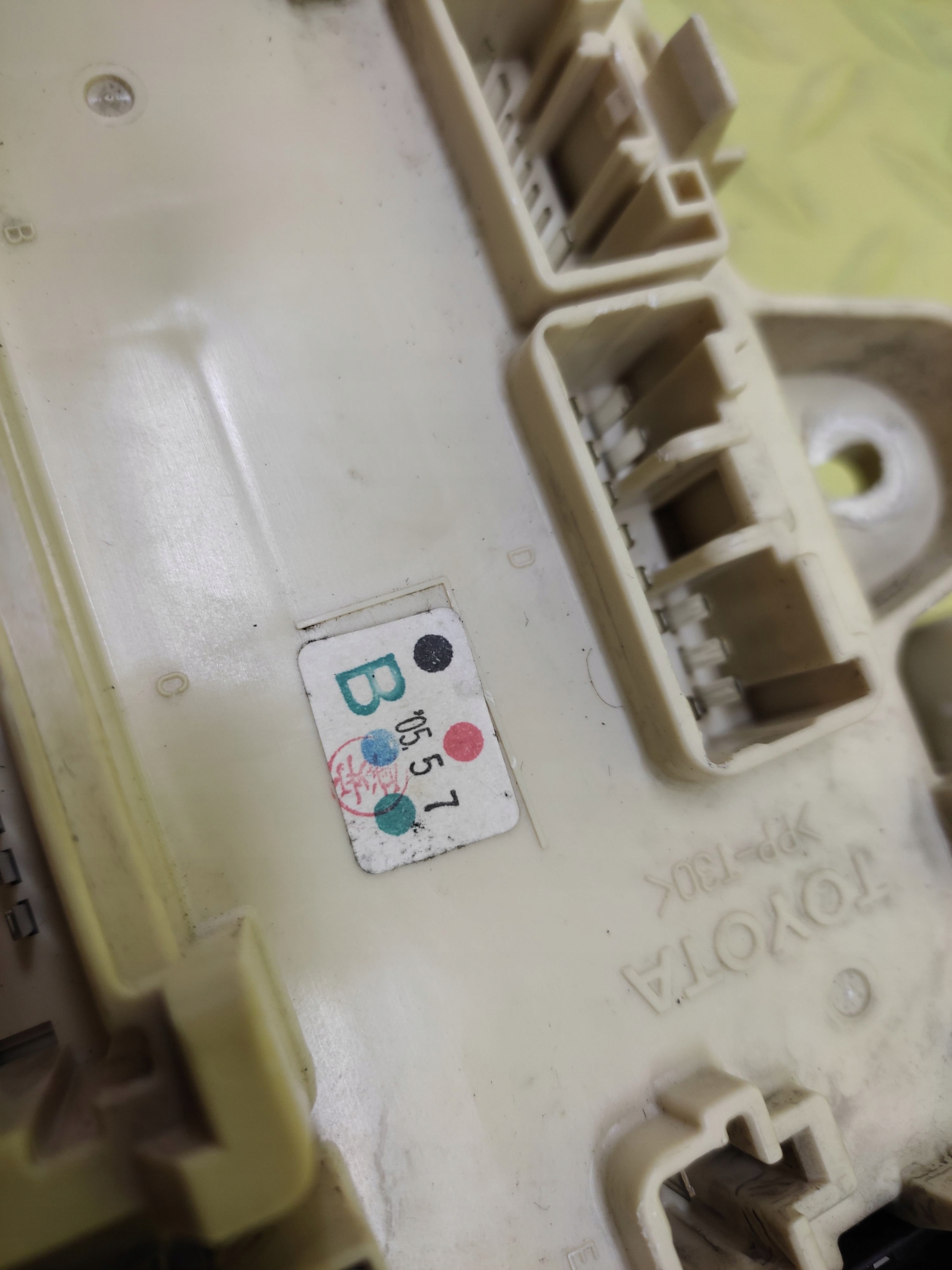 LEXUS RX300 3.0 V6 Module fusibles