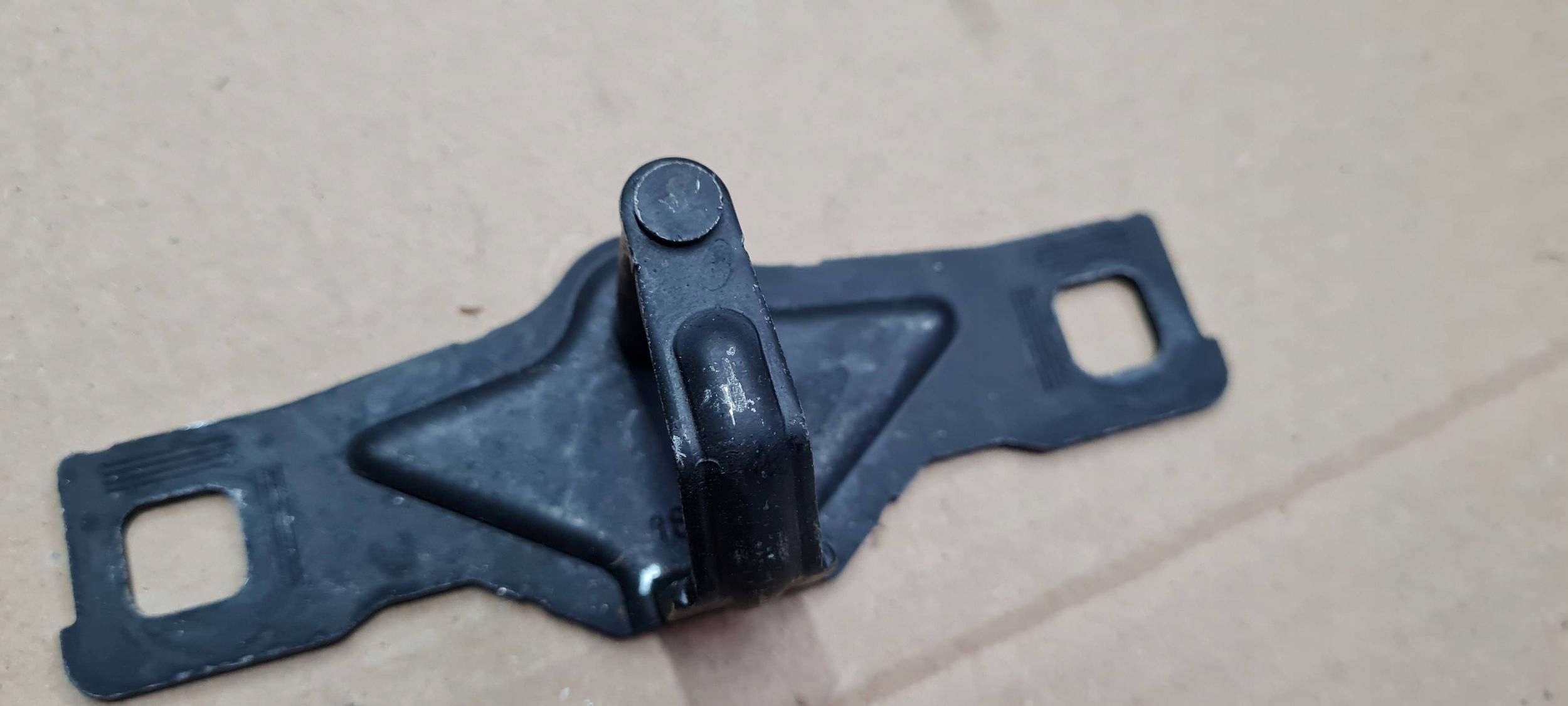 A6 C8 4K RYGIEL bracket bonnet rear part boot 8W5827507 A4 B9 8W A5