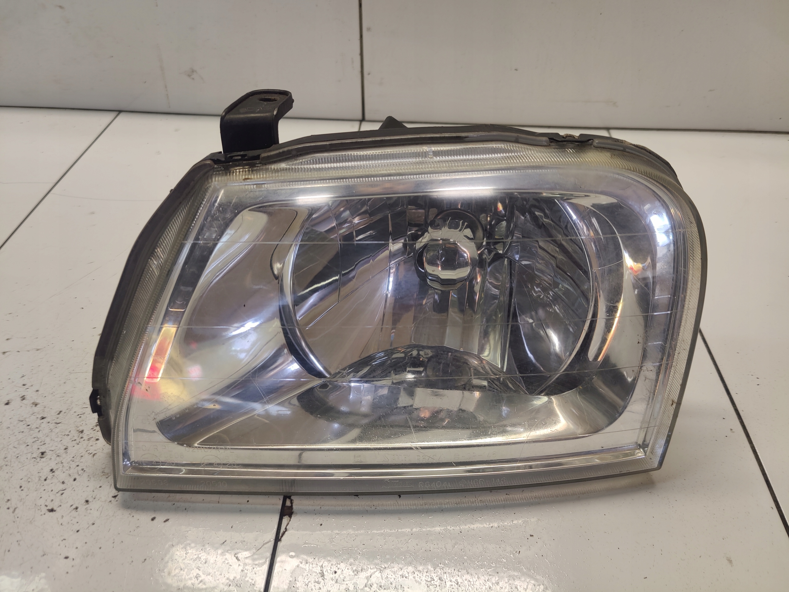MITSUBISHI L200 light left left front front UK ANGLIA