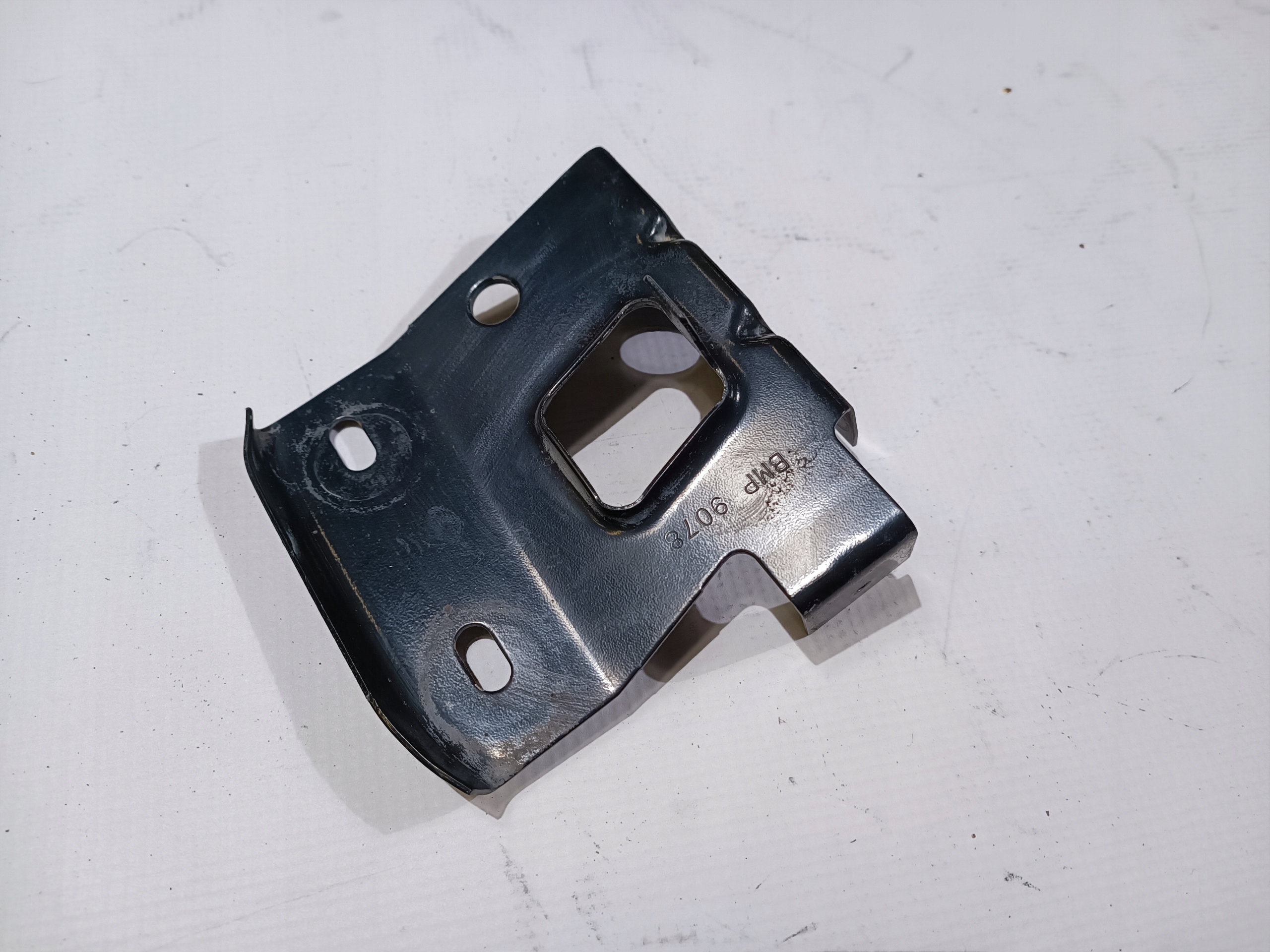 Supporto staffa Paraurti parafango Destra posteriore Corvette C5