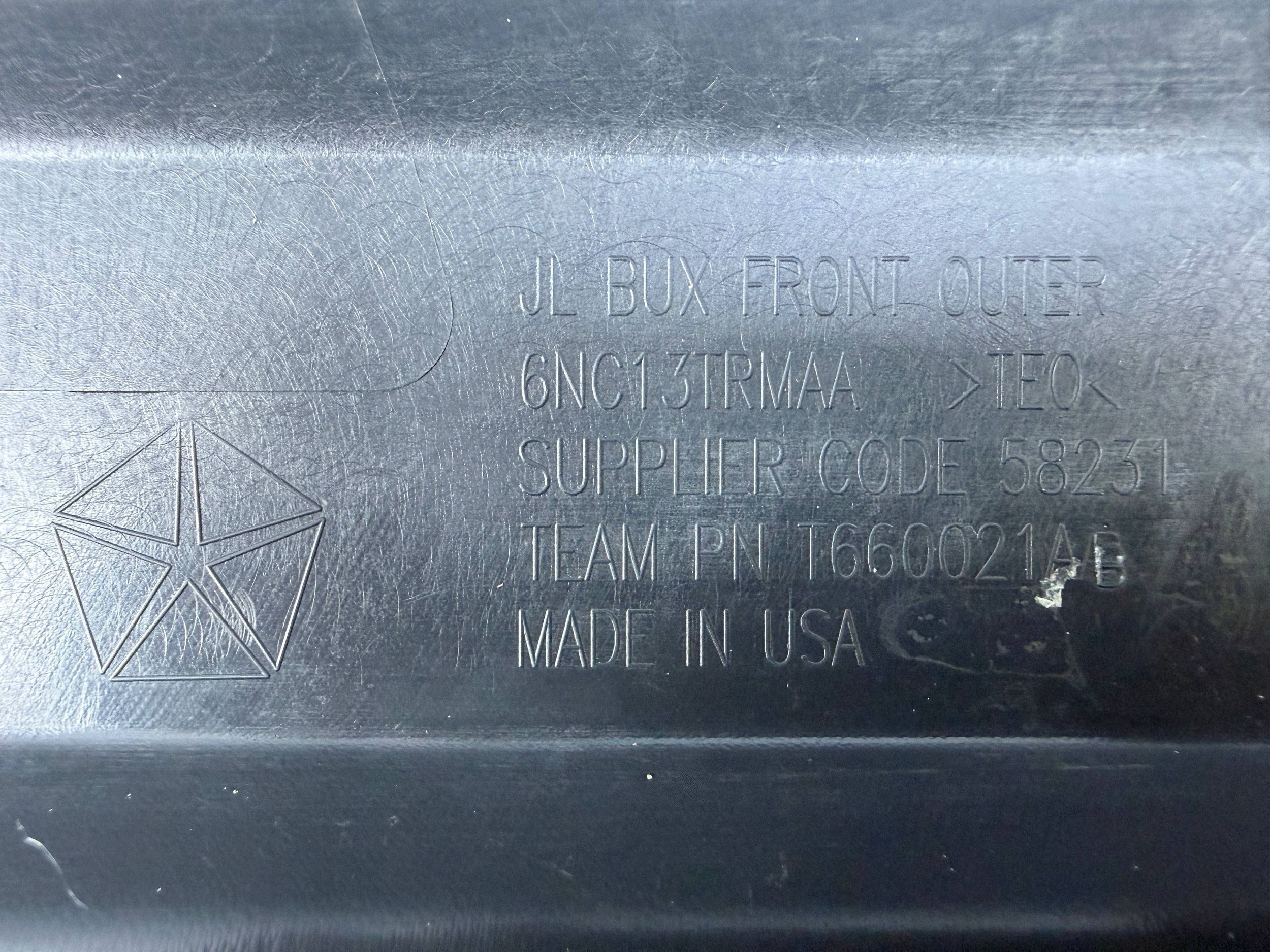 Jeep Wrangler 17- bumper front front
