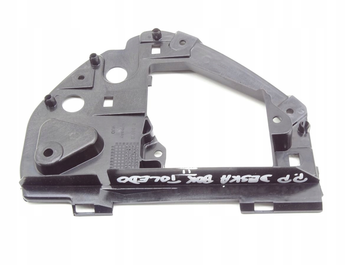 seat Toledo II 98-05 рамка предохранителей правое