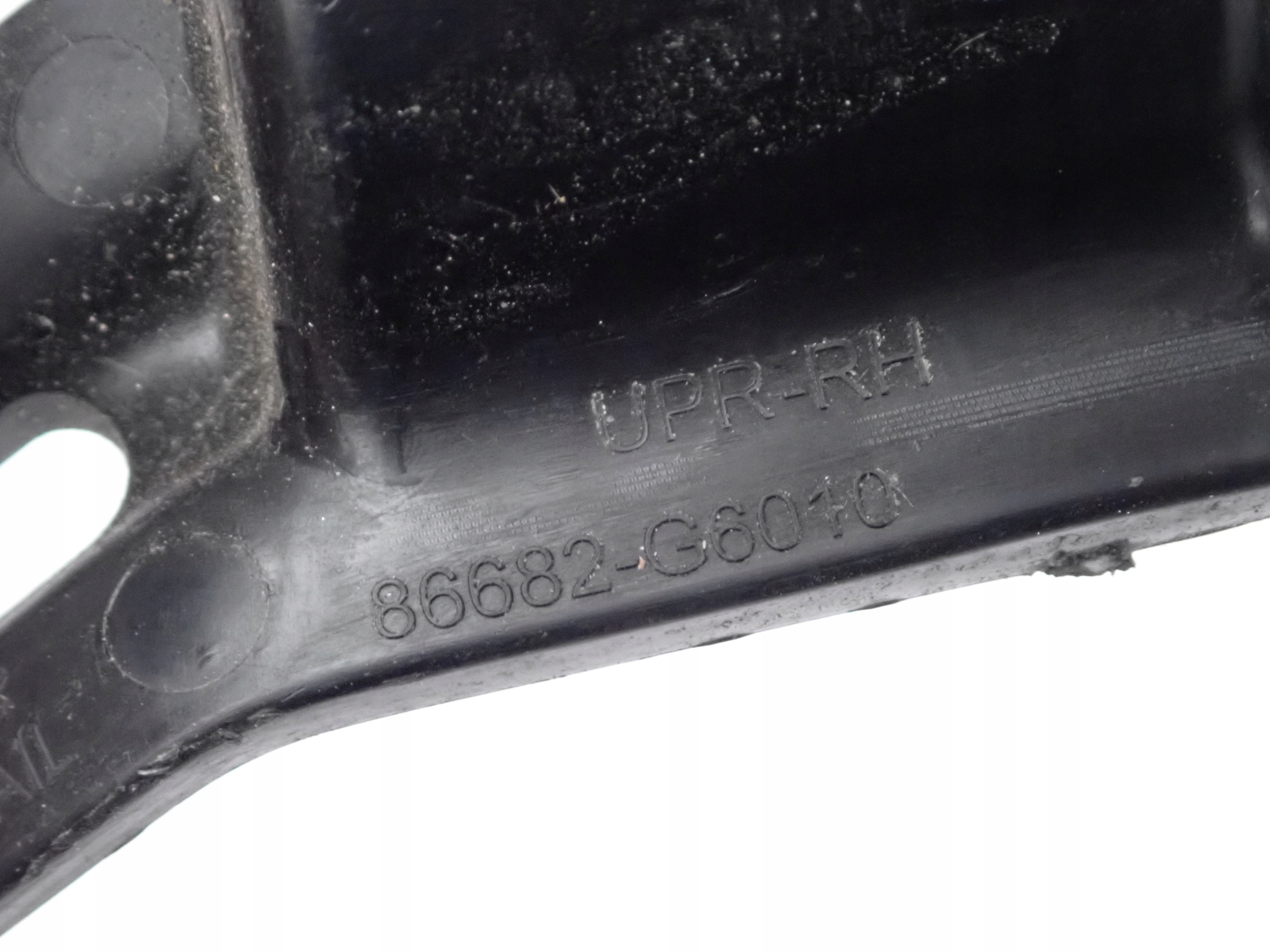 KIA PICANTO III bumper bracket rear part right 86682-G6010