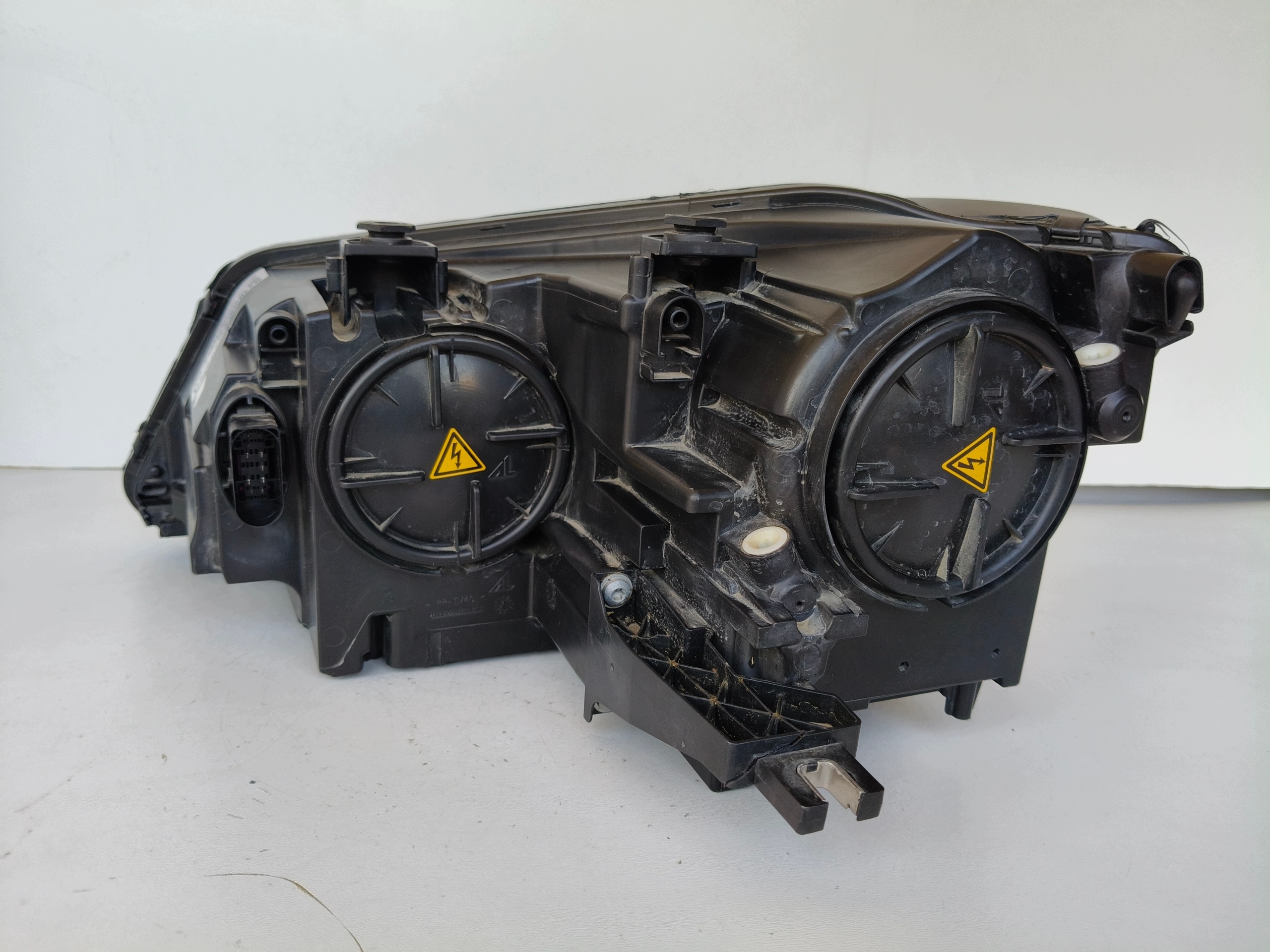 light right REFLEKTOR VW SHARAN 7N 7N0 10- XENON LED