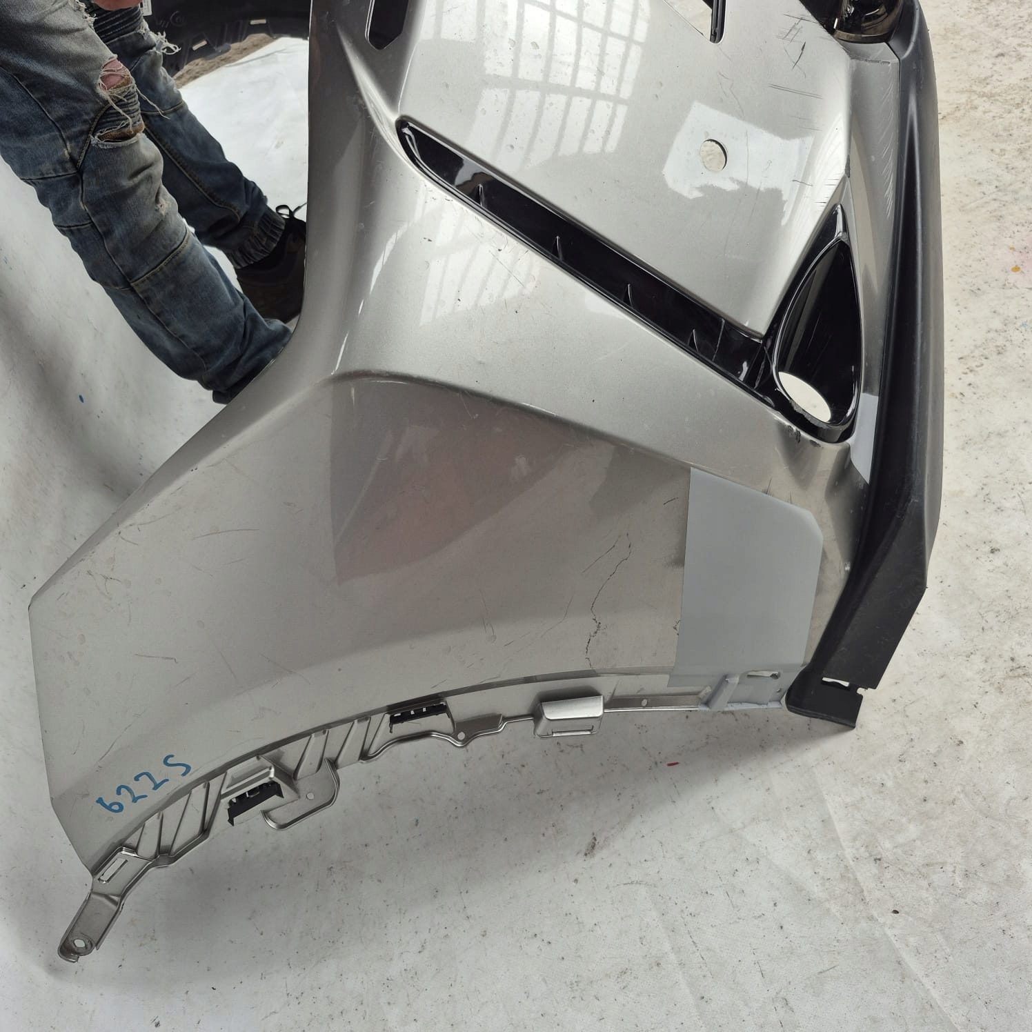 LEXUS UX 18-> bumper front front washer PDC