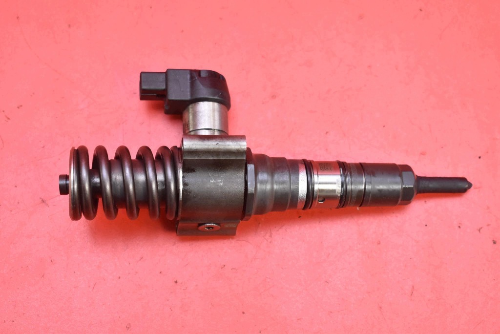 Einspritzdüse Einspritzdüse 03G130073S VW PASSAT B6 2.0 TDI 140 KM 05-10