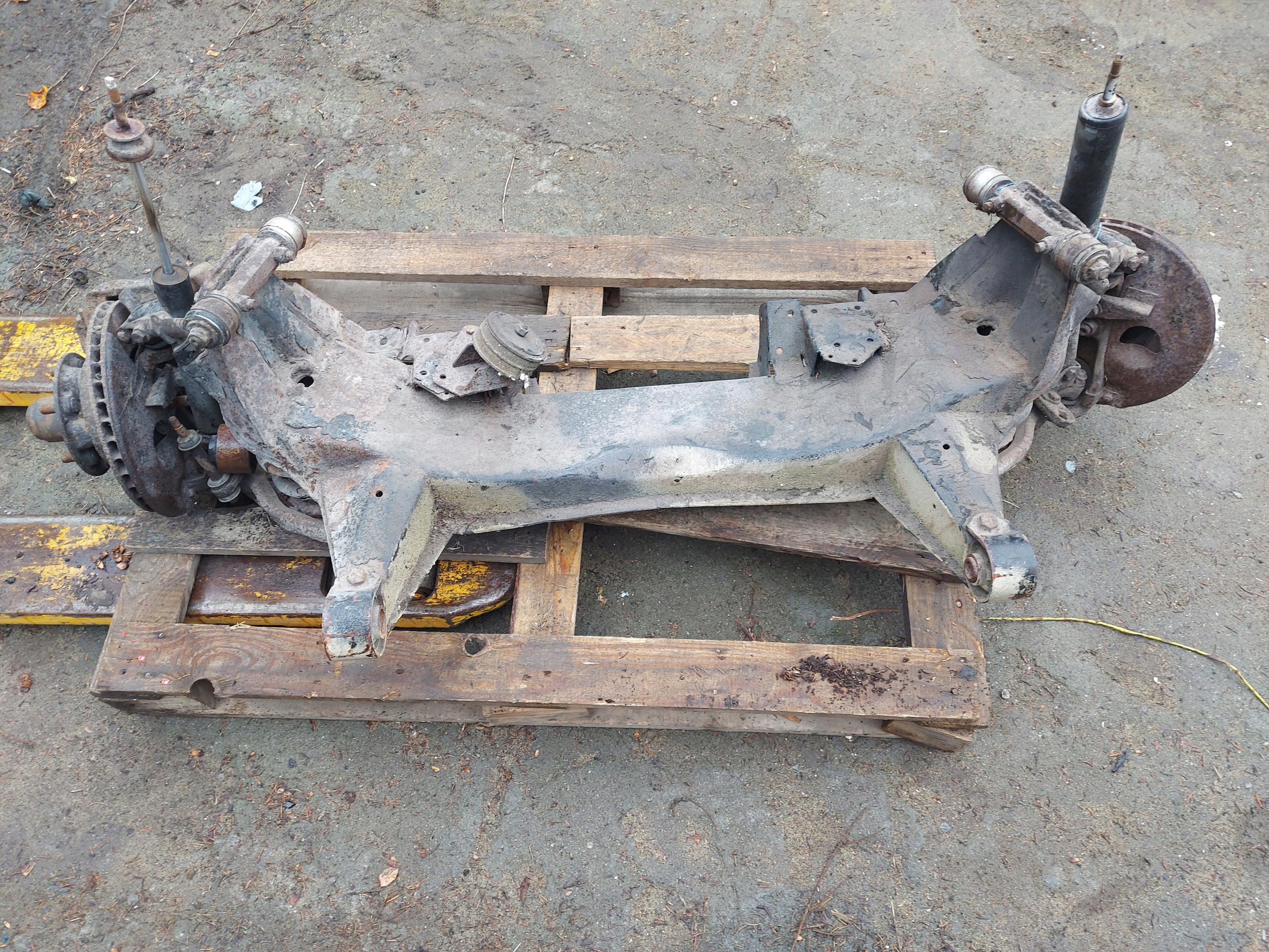 BELKA ZAWIESZENIE PRZÓD PRZEDNIE JAGUAR XJS 5.3 V12