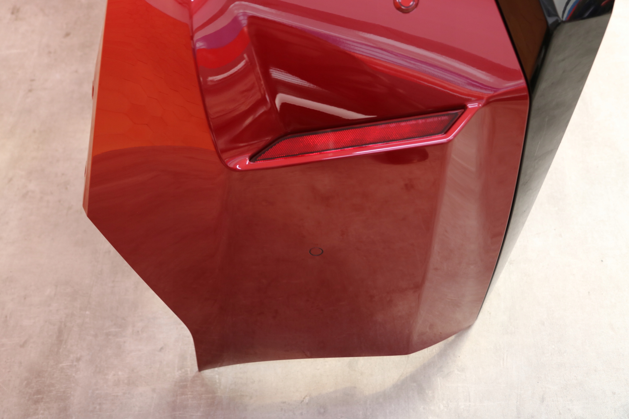 BMW M5 G90 complete bumper rear part rear colour C68 DRAGON FIRE RED