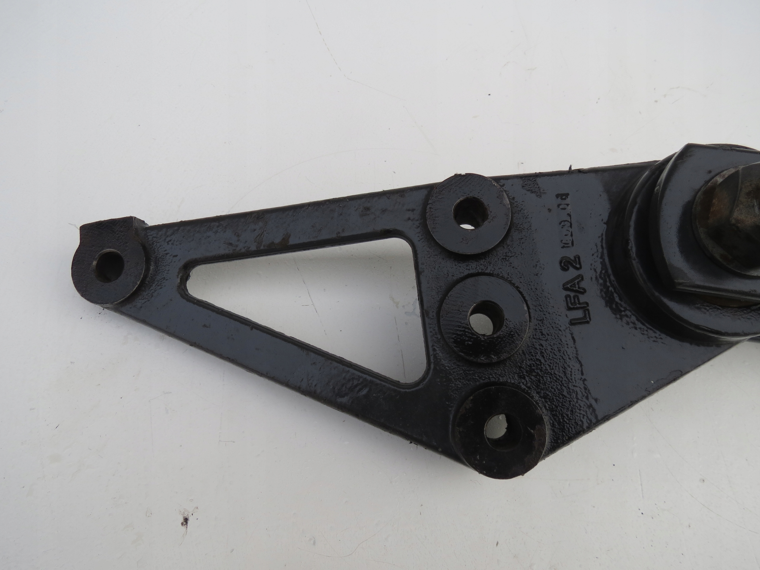 staffa Supporto RESORA RENAULT MAGNUM