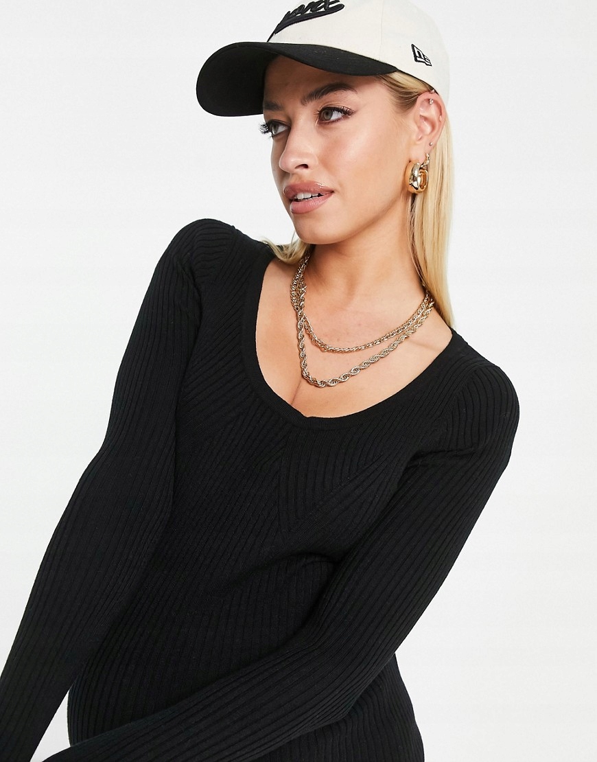 DESIGN Czarny prążkowany top dzianinowy XS Rozmiar XS