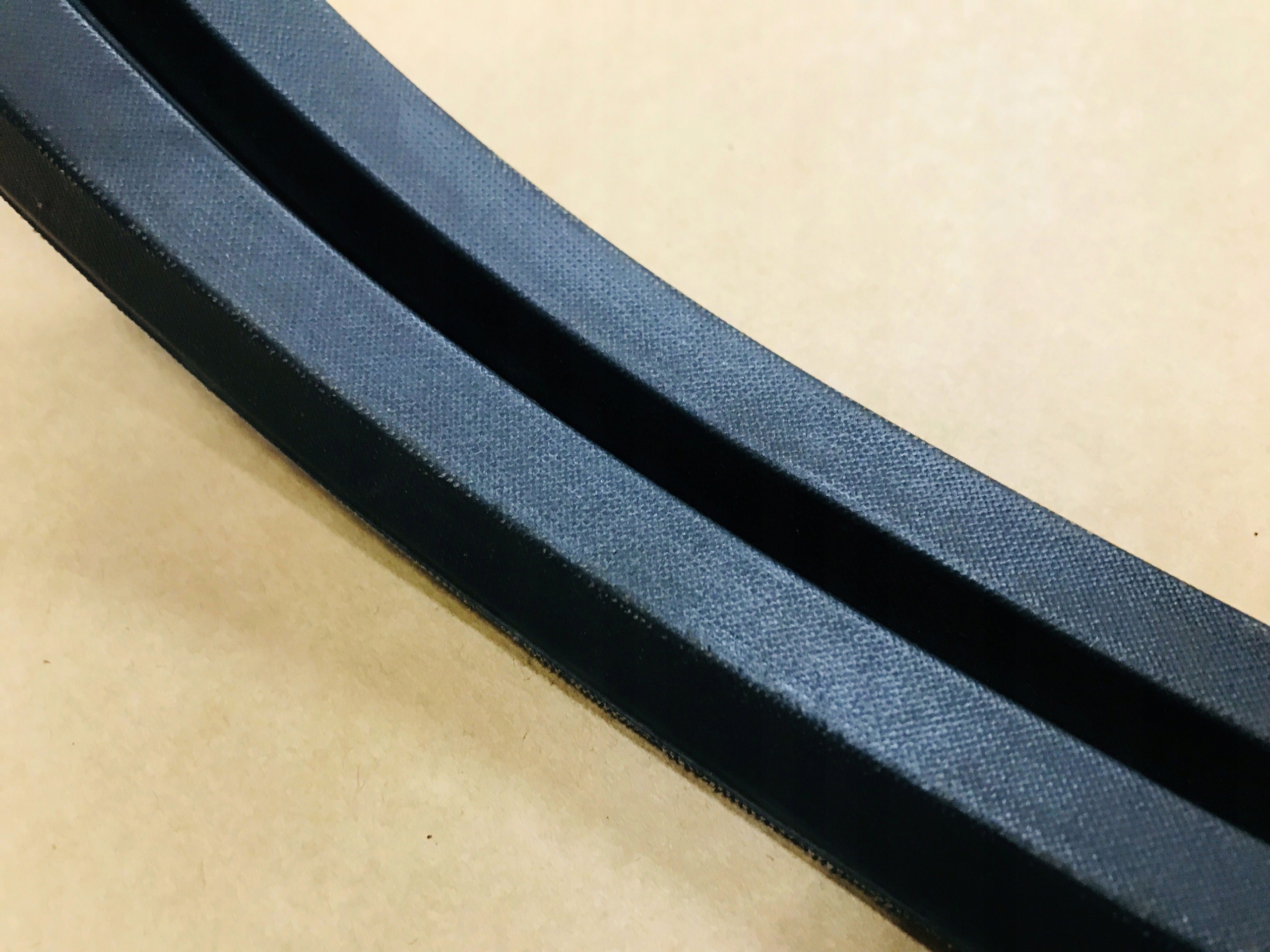 PAS KLINOWY PODAJNIKA JOHN DEERE ORYGINAL H156541 Part number H156541