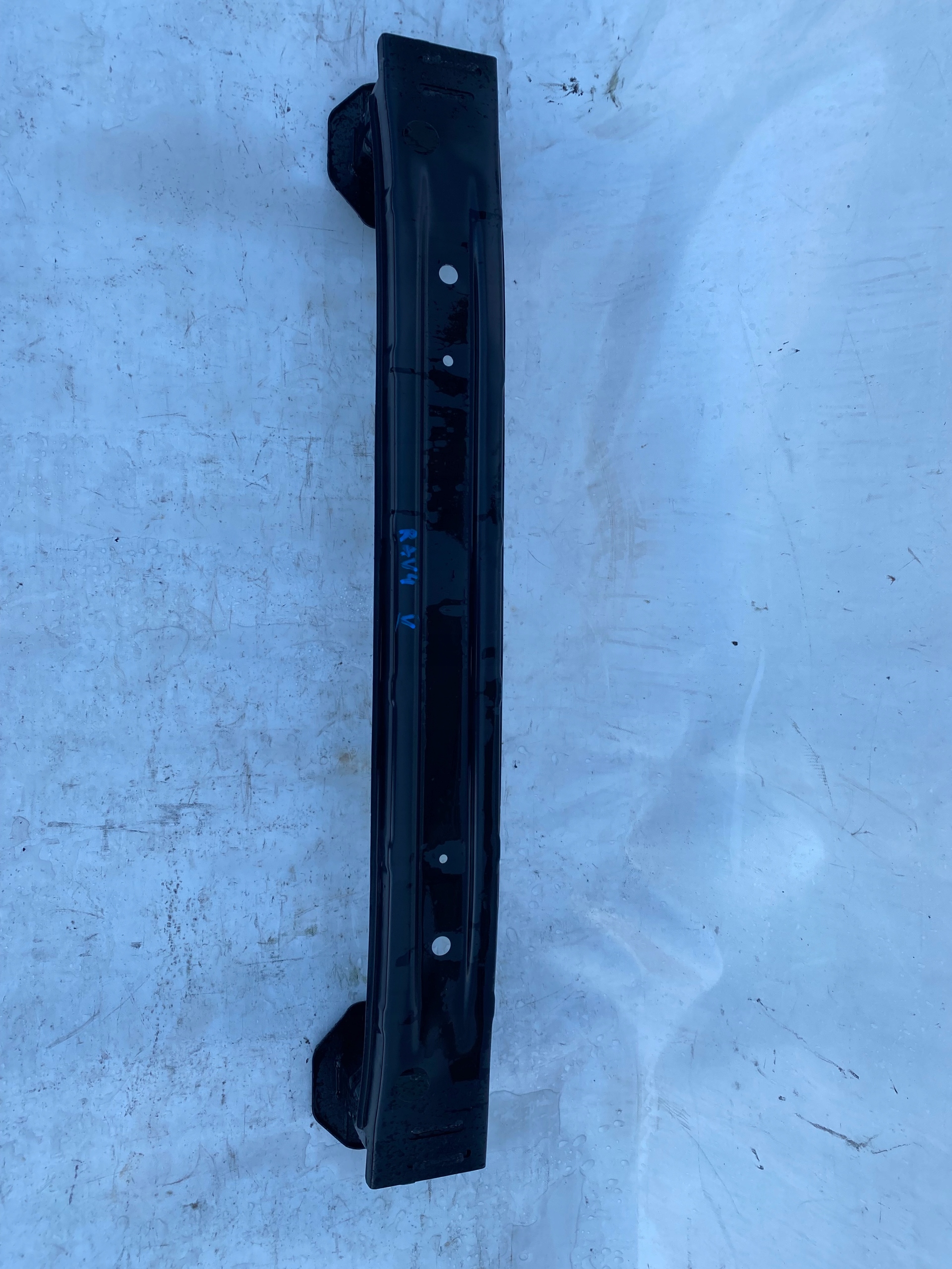 TOYOTA RAV4 V 19- TRAVERSA paraurti posteriore
