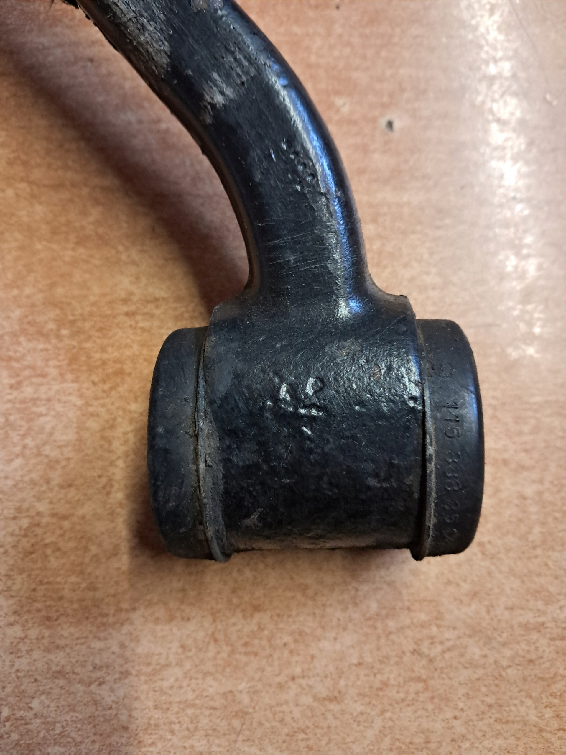 arm left upper MERCEDES 107 560 1073301407