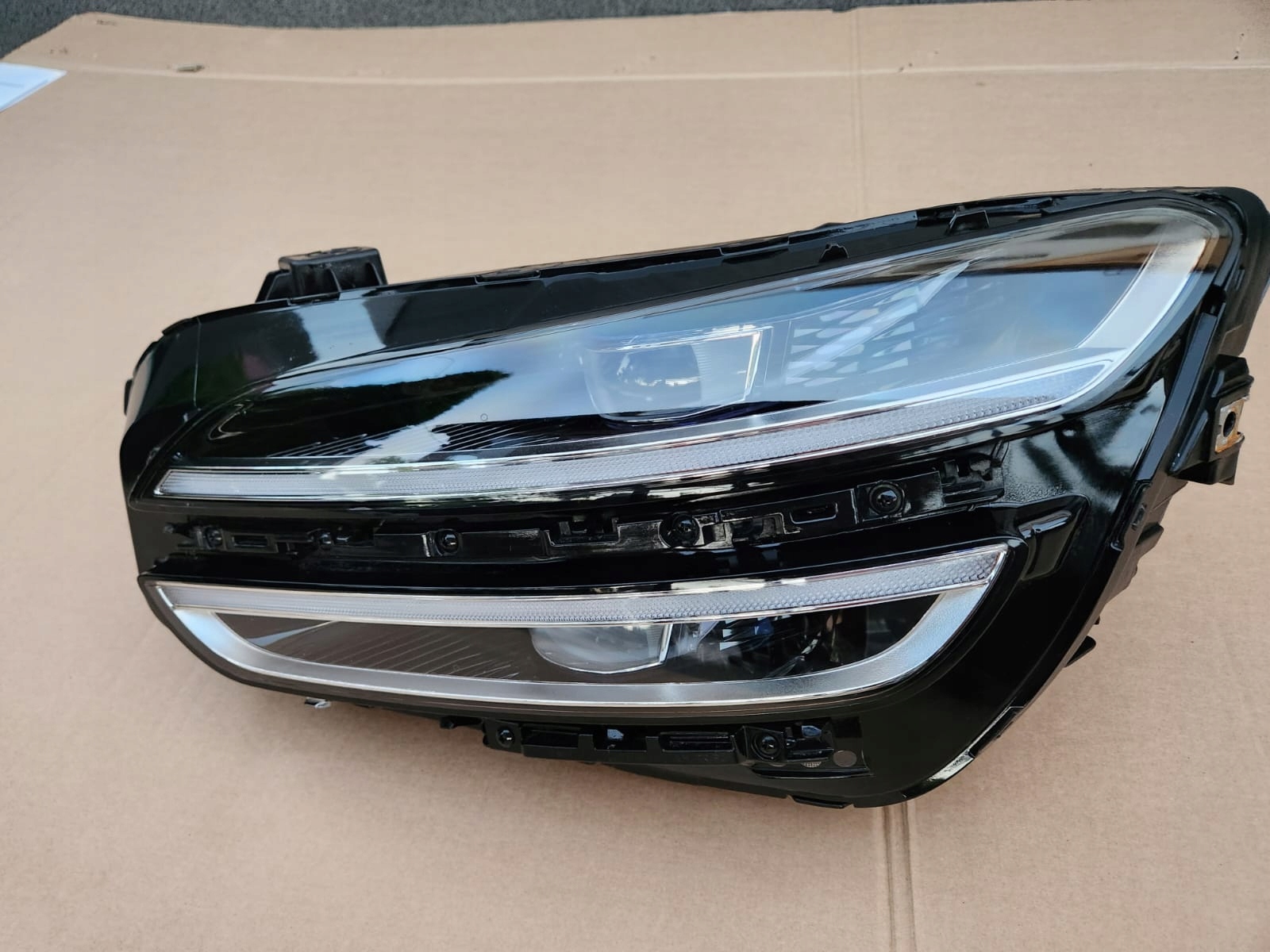 GENESIS G70 LAMPA FULL LED LEWA 21->