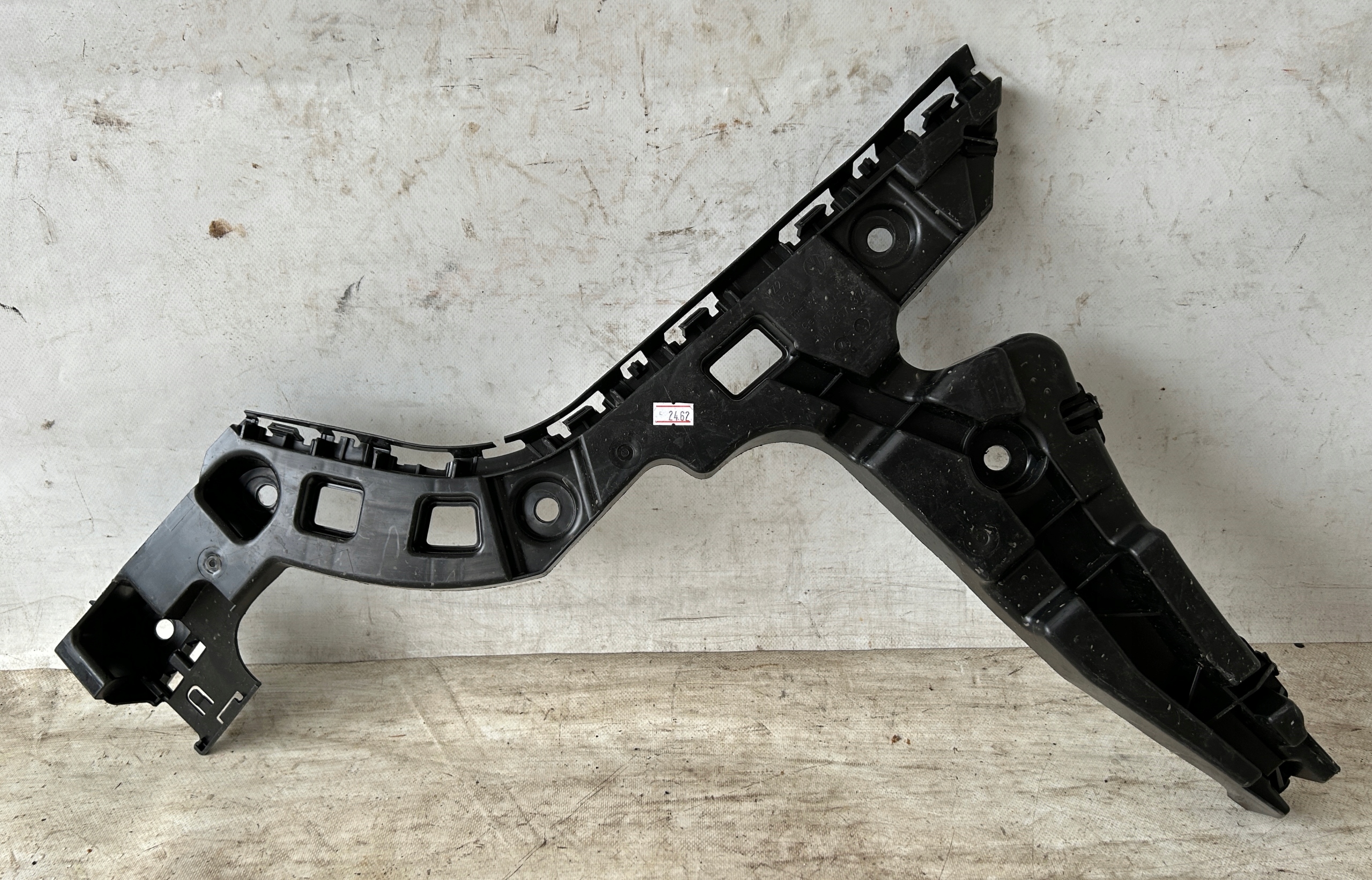 bumper bracket right rear part VW GOLF VIII KOMBI