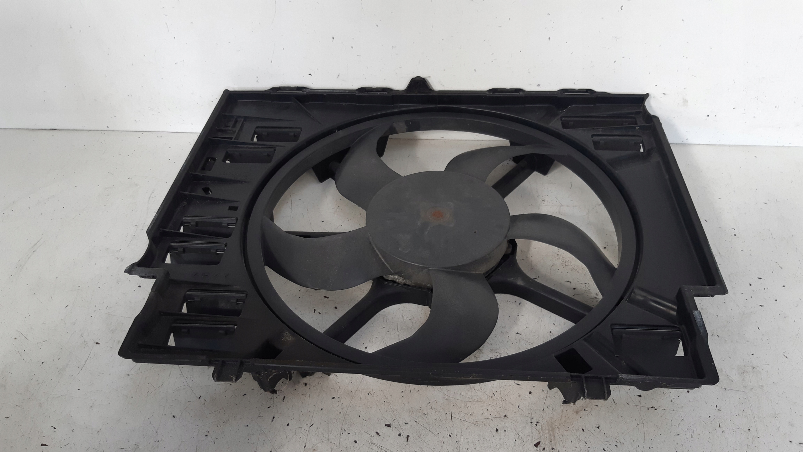 Lüfter 7796832/ 77260104 BMW E60