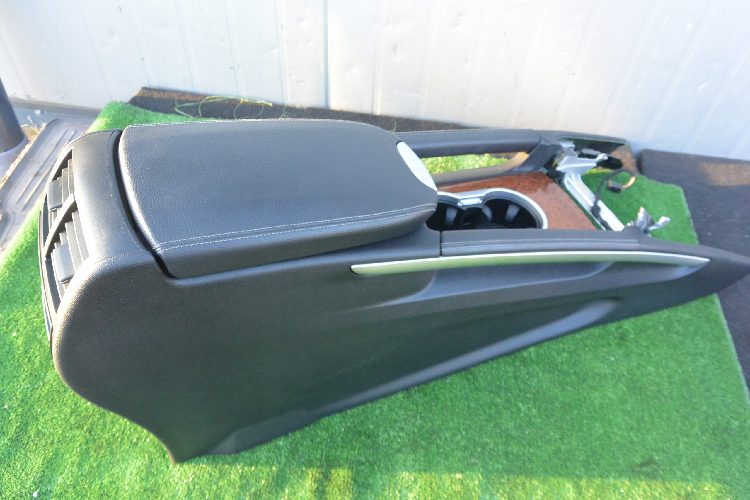 TUNEL central armrest MERCEDES GL-KLASA ML-KLASA 164