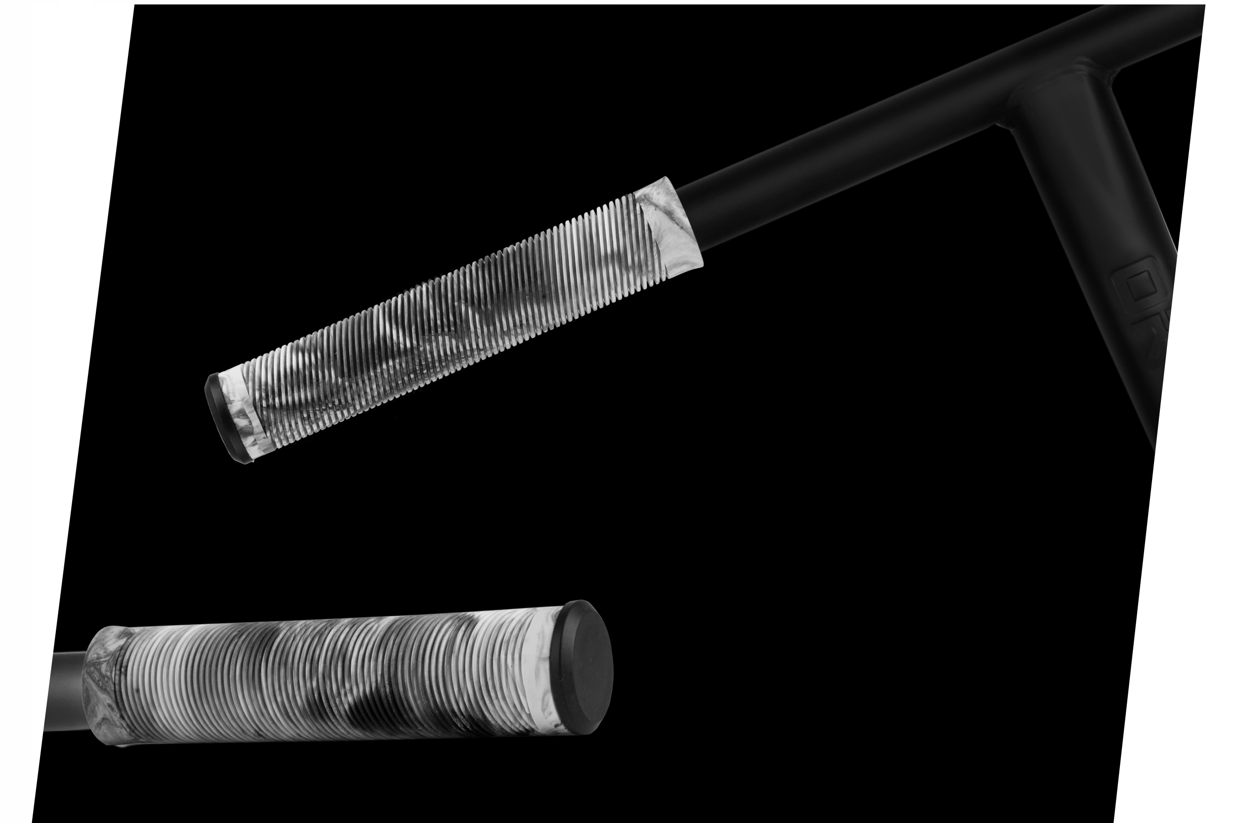 GRIPY UCHWYTY RĄCZKI DO HULAJNOGI WYCZYNOWEJ 160mm Kod producenta 1673