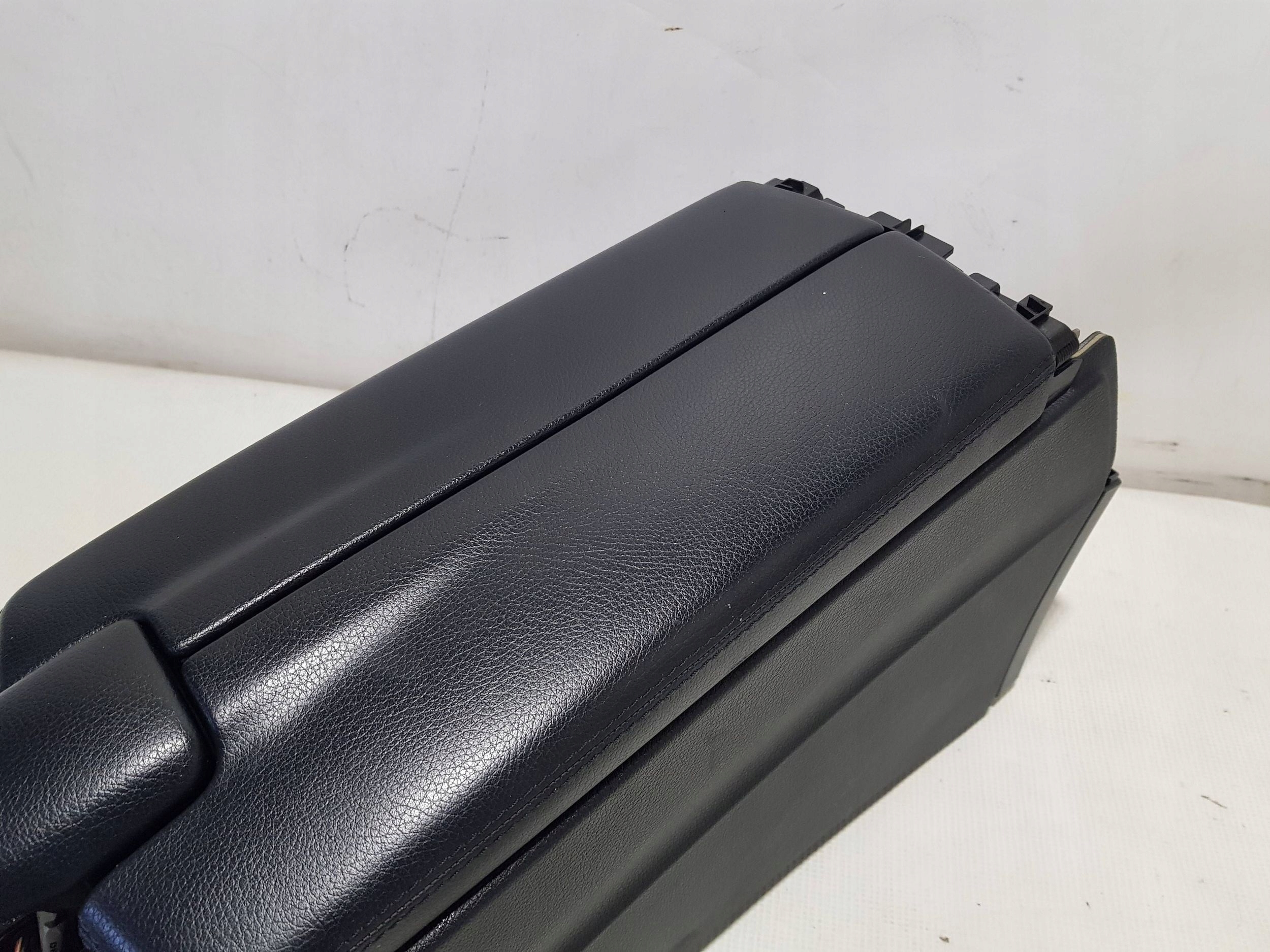 TUNEL central armrest Mercedes E W212 LIFT