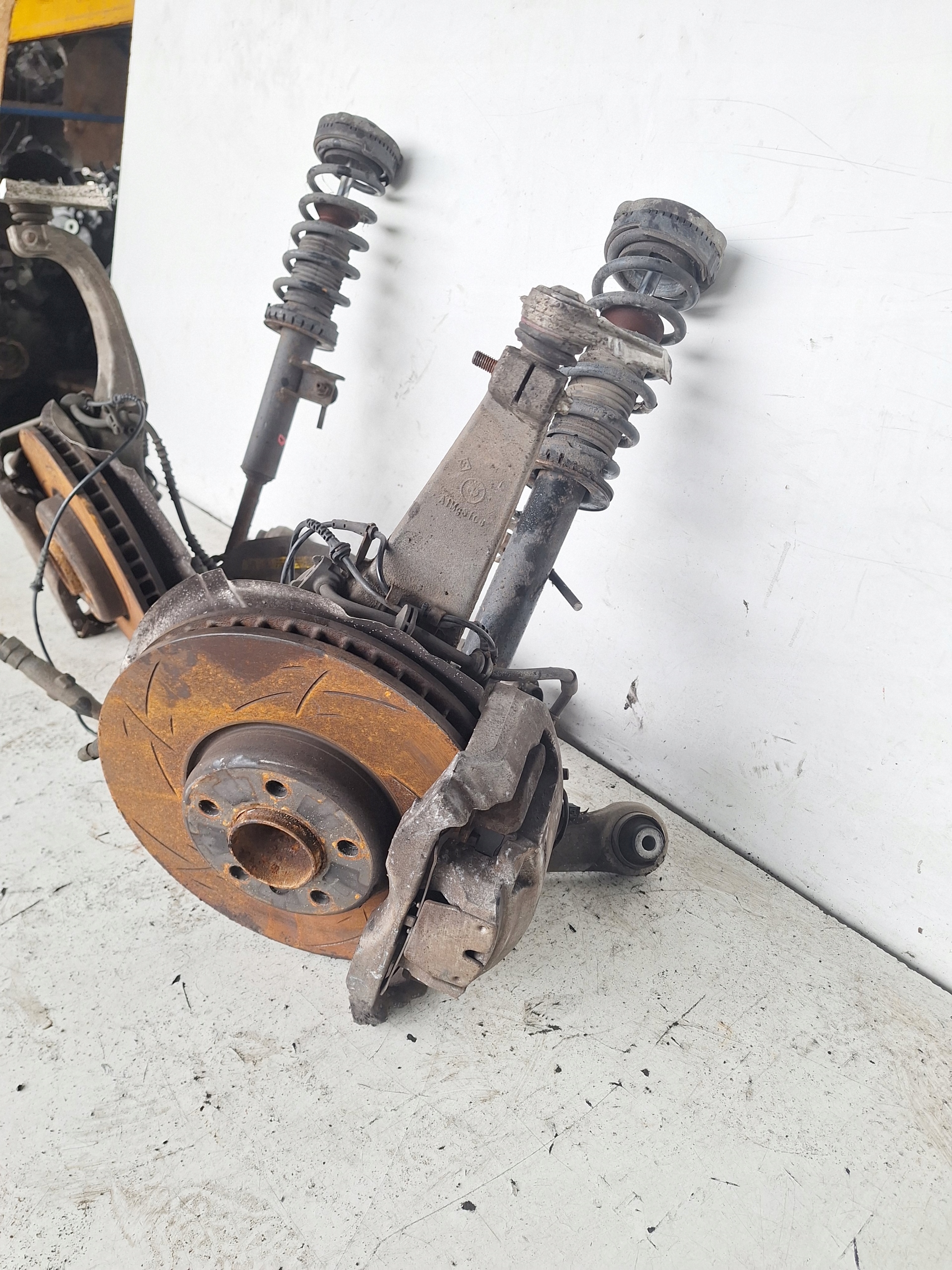 BMW F10 F11 10-14 535D MACPHERSON swing right