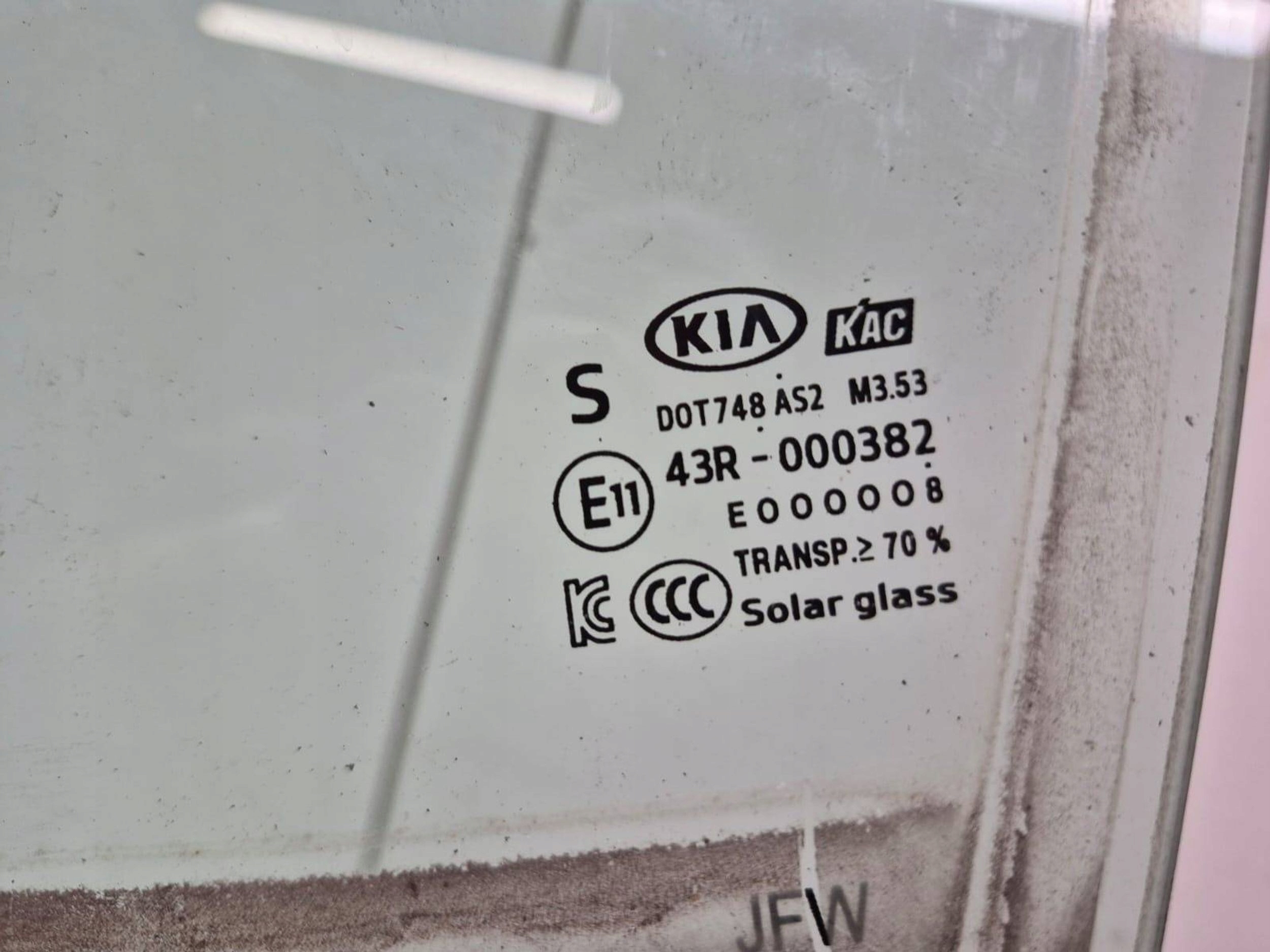 KIA OPTIMA IV KOMBI window door left rear part 2018R