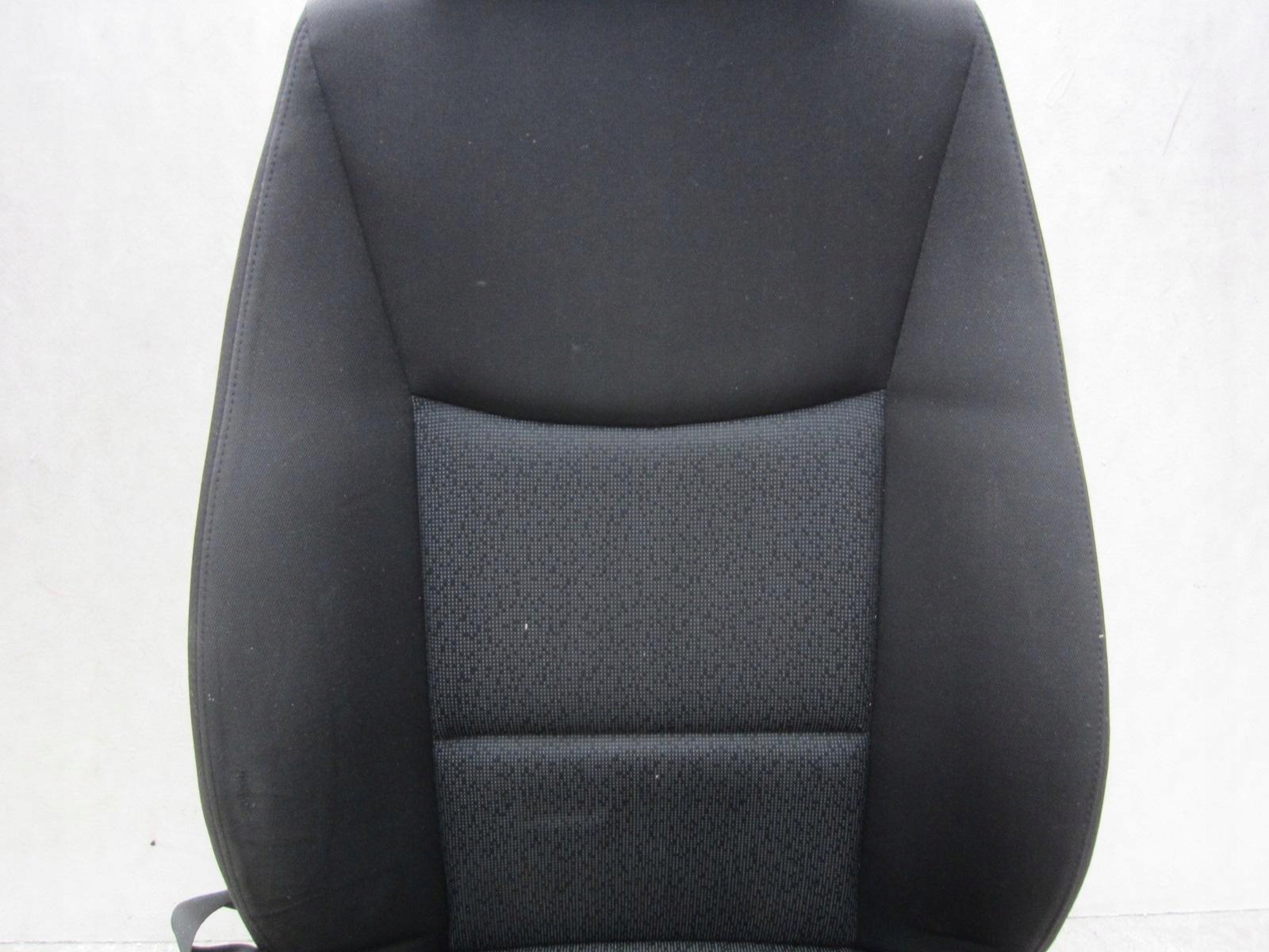BMW E90 E91 SERIA 3 2005-2010 sedačka pravý spolujezdce MATERIAL tapacír