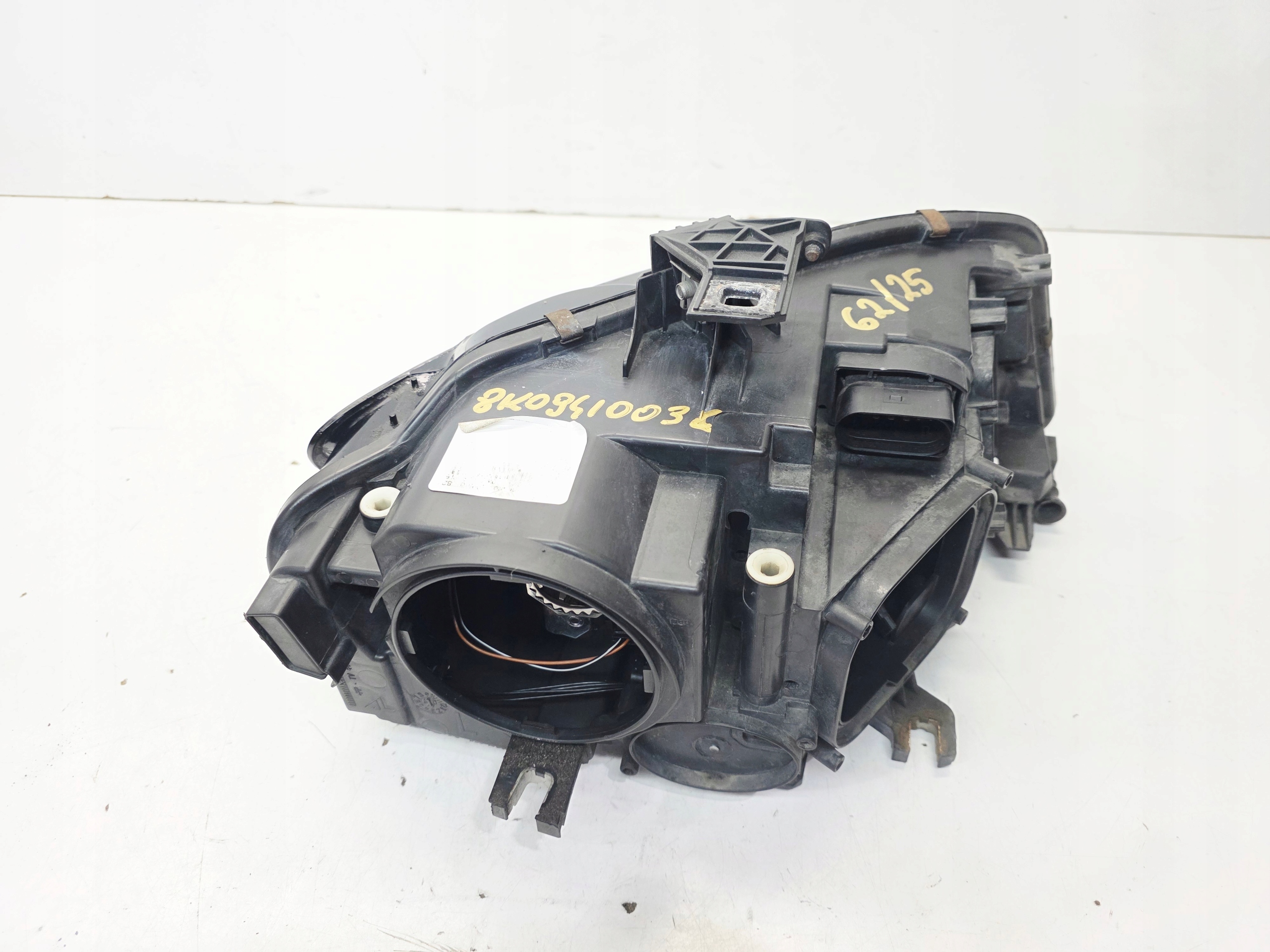 REFLEKTOR light left front BI XENON LED AUDI A4 B8 8K0941003C EU 62/25