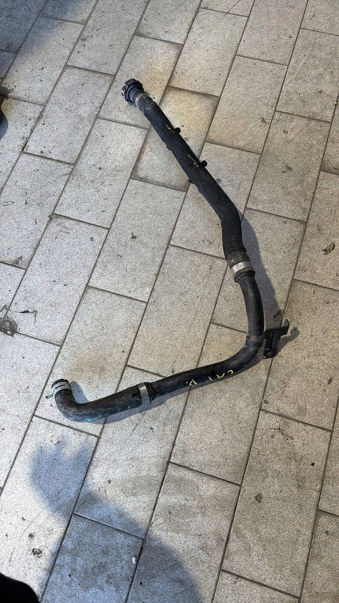 prijenos crijevo vode Renault Captur II 215203099R 1.5 DCI