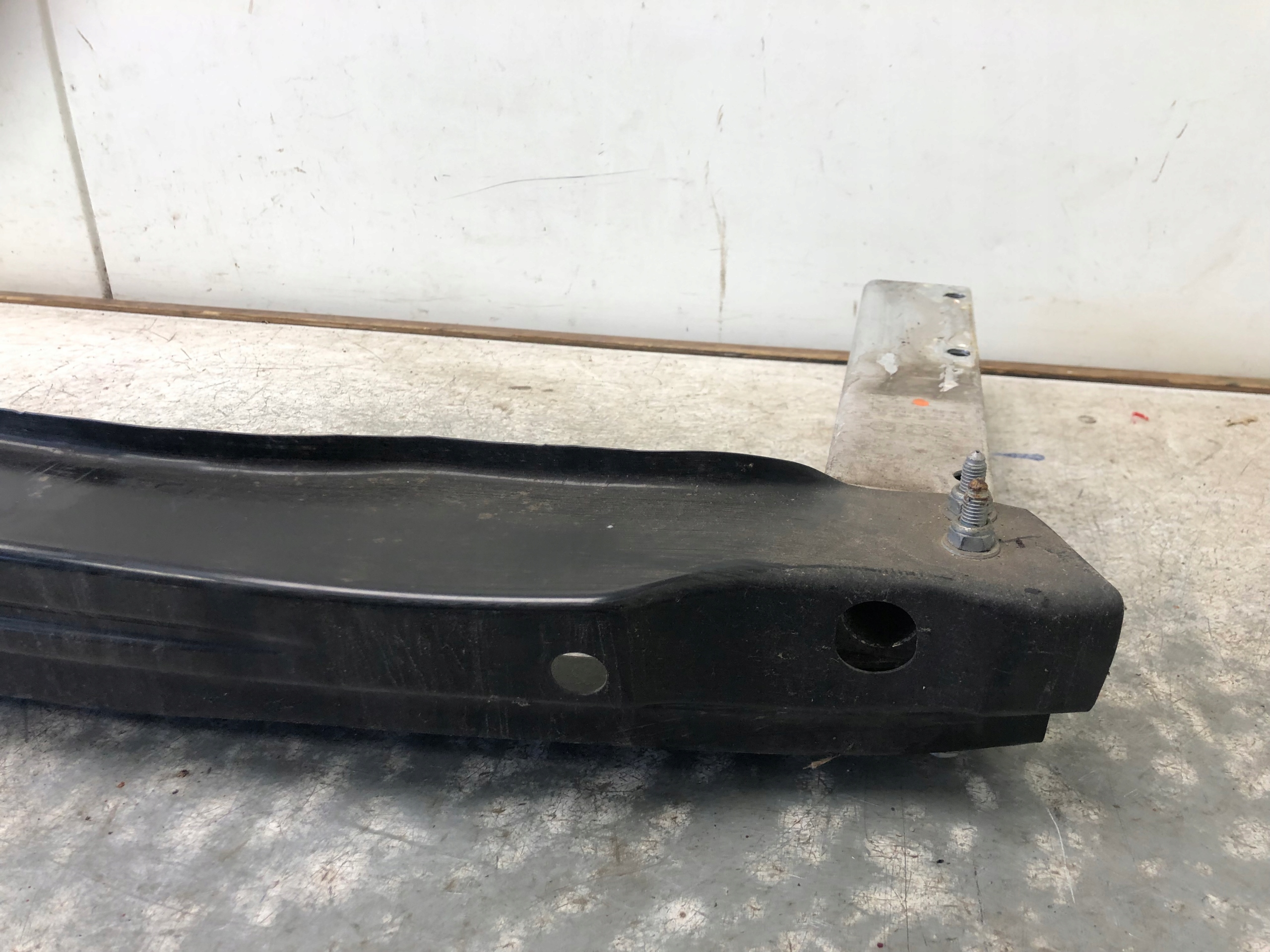 bumper support rear part AUDI A4 B8 LIFT 8T0807313