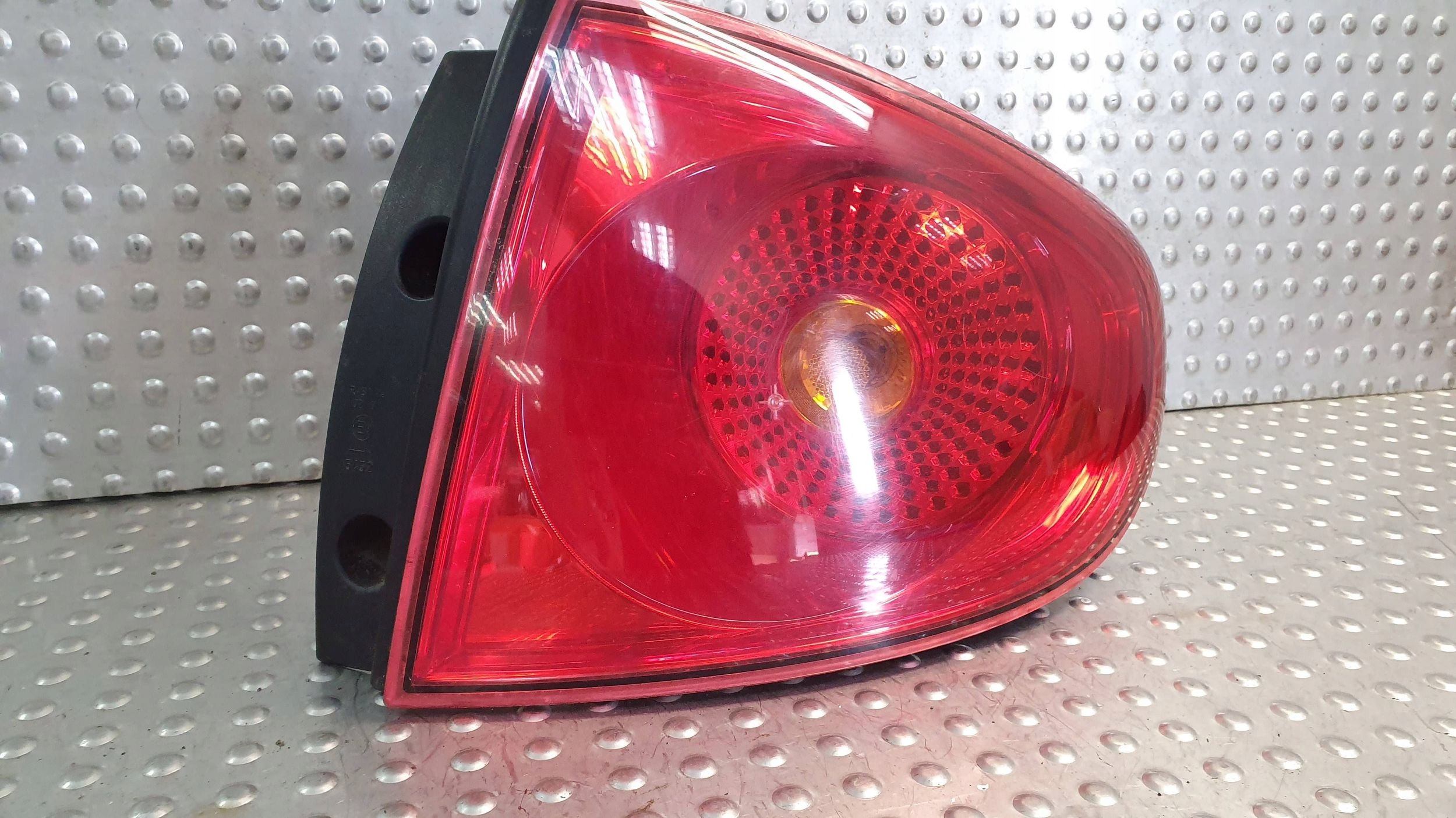 light rear part right SEAT ALTEA 5P0945096D 04