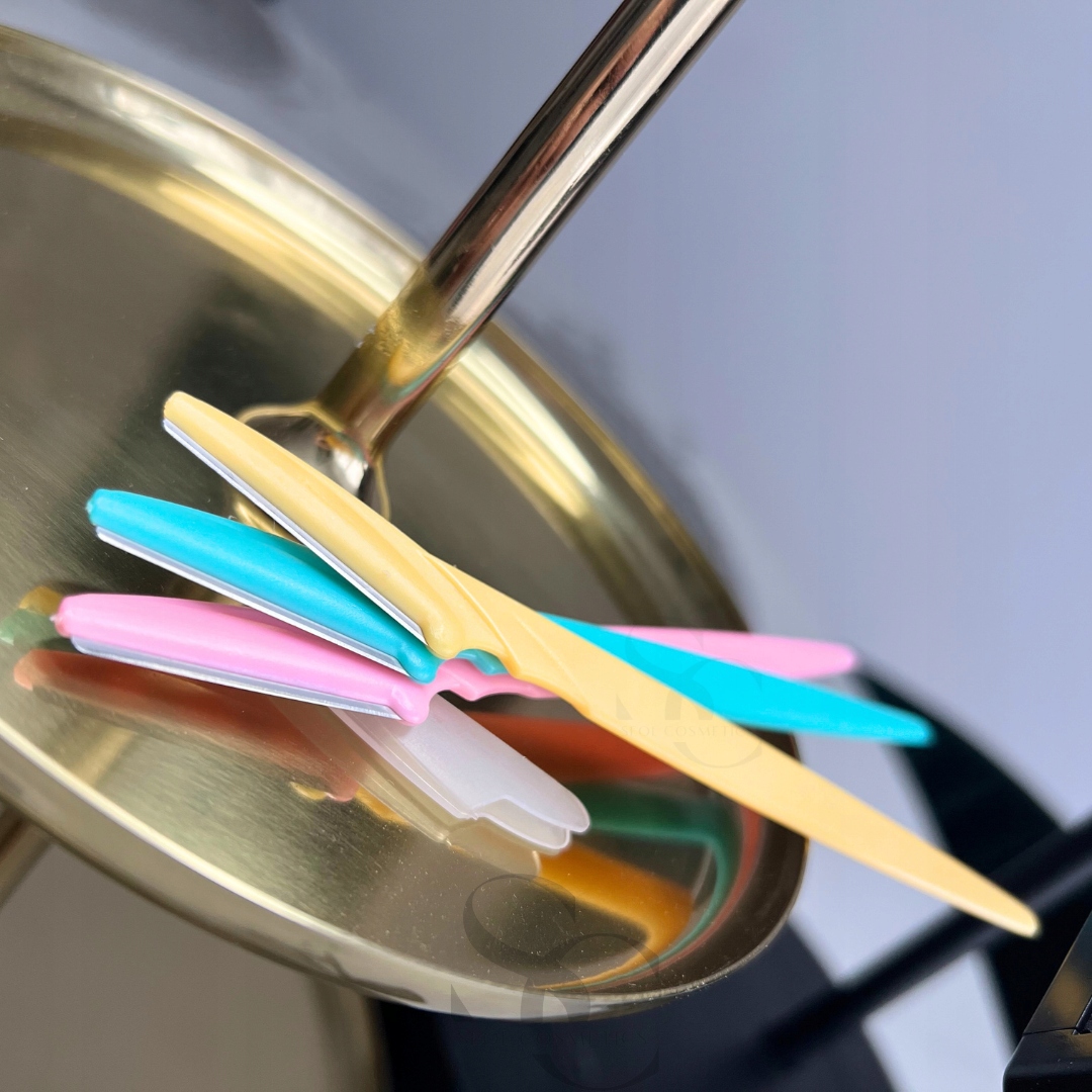 Nożyk trymer brzytwa do brwi 3szt kolorowe żyletki Waga produktu z opakowaniem jednostkowym 0.07 kg