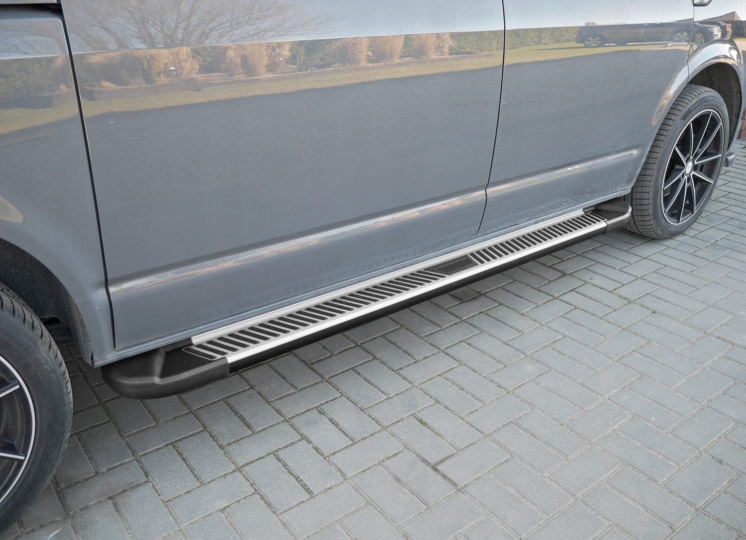 Stopnie boczne progi do VW CADDY 2015- Numer katalogowy producenta CHR-4012PY001