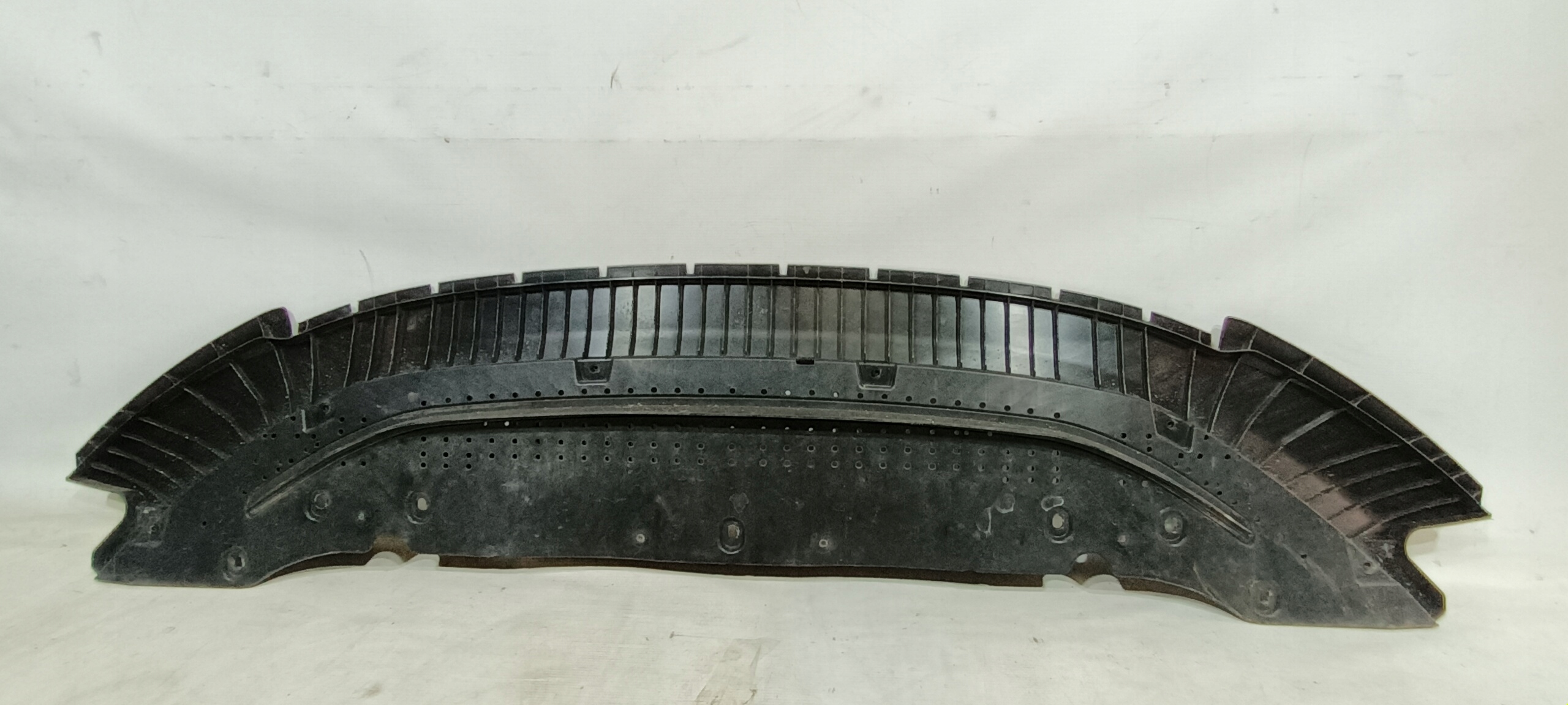 アユマン  Audi OE 4K0807611A osłona pod zderzak za 246.00PLN z Żukowo