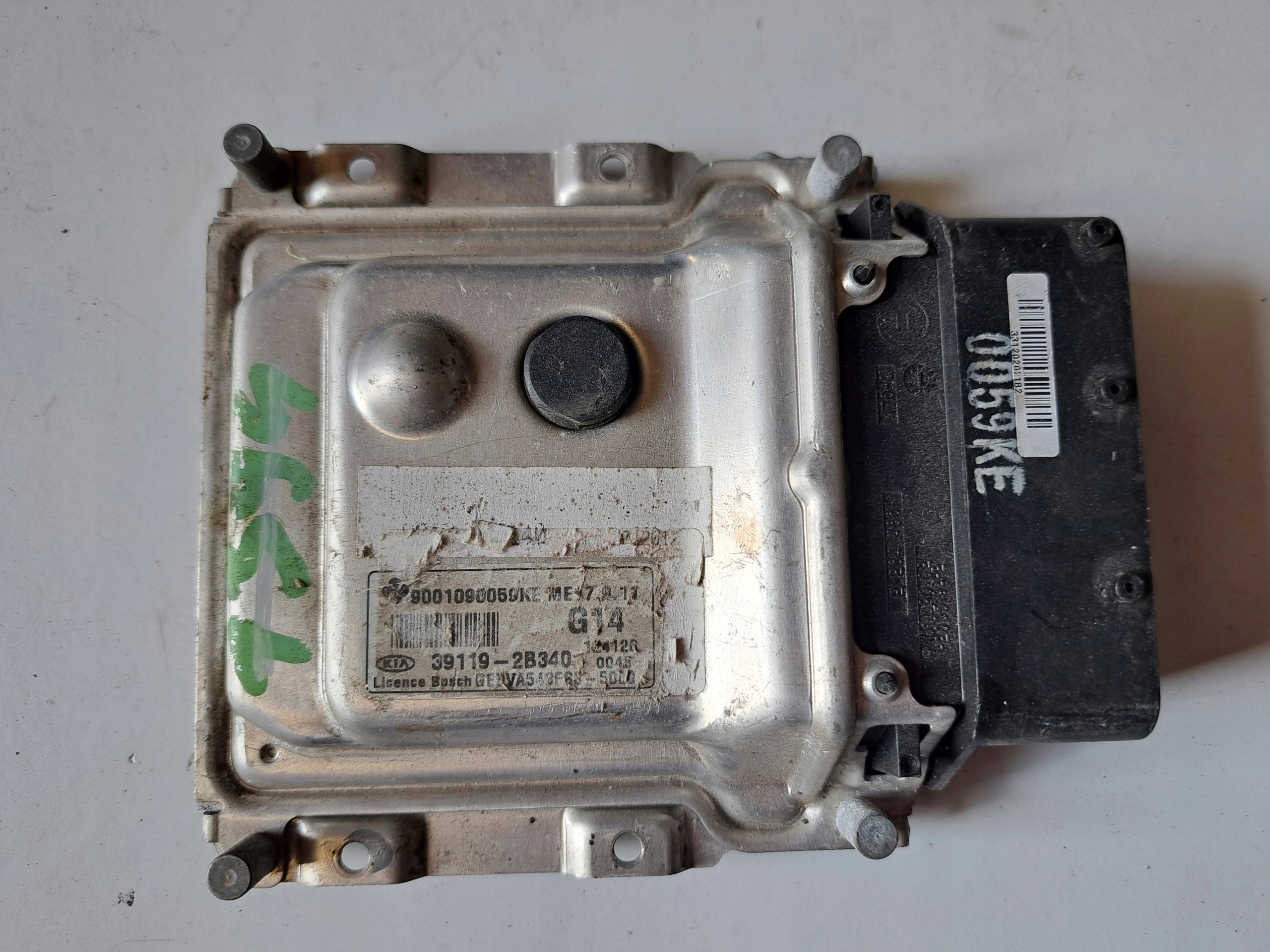 KIA CEED control unit computer of the engine ECU 39119-2B340 9001090059KE