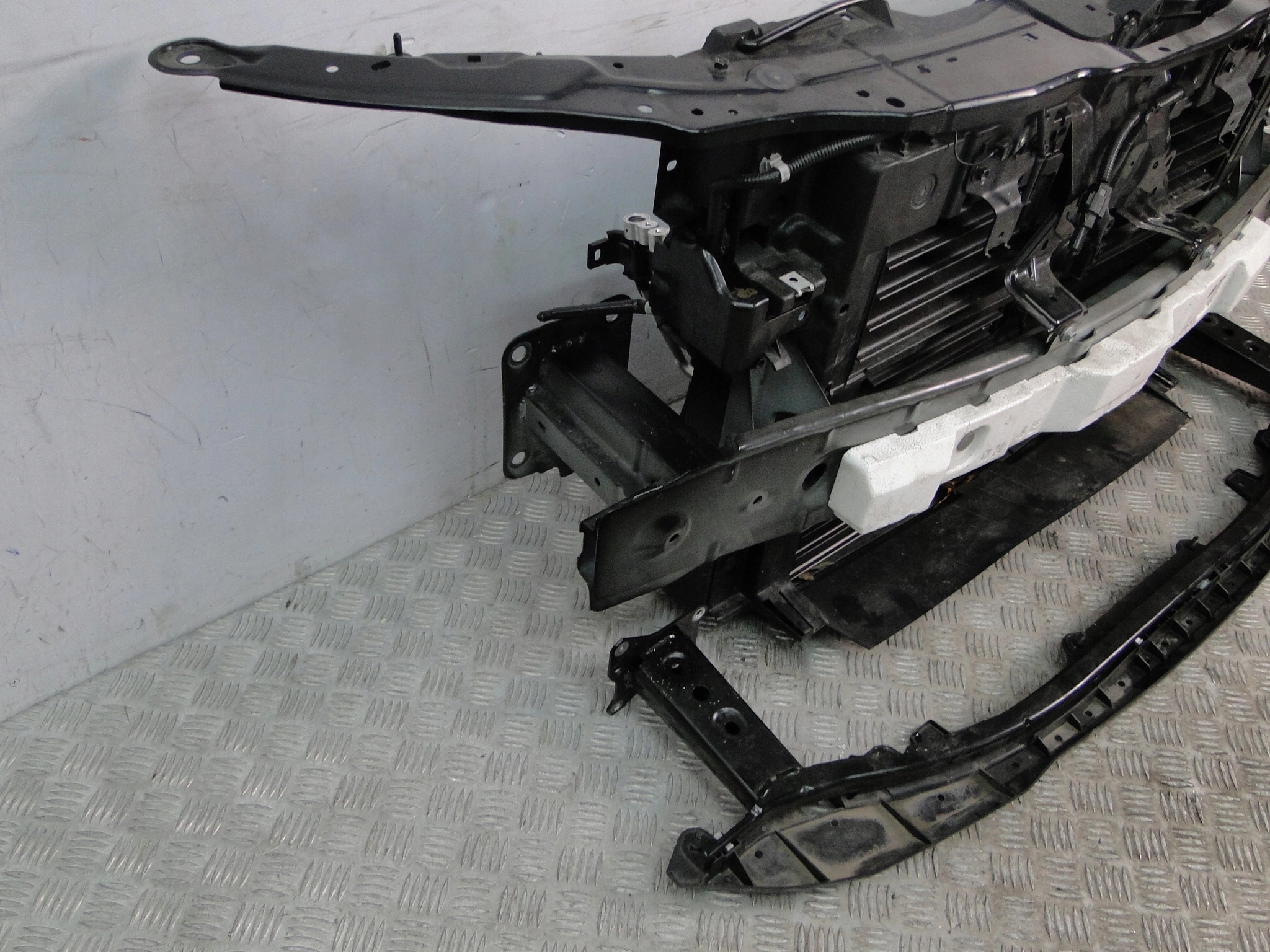 PAS PRZEDNI BELKA CHŁODNICE MAZDA MX30 MX-30 2021R Wersja Europejska