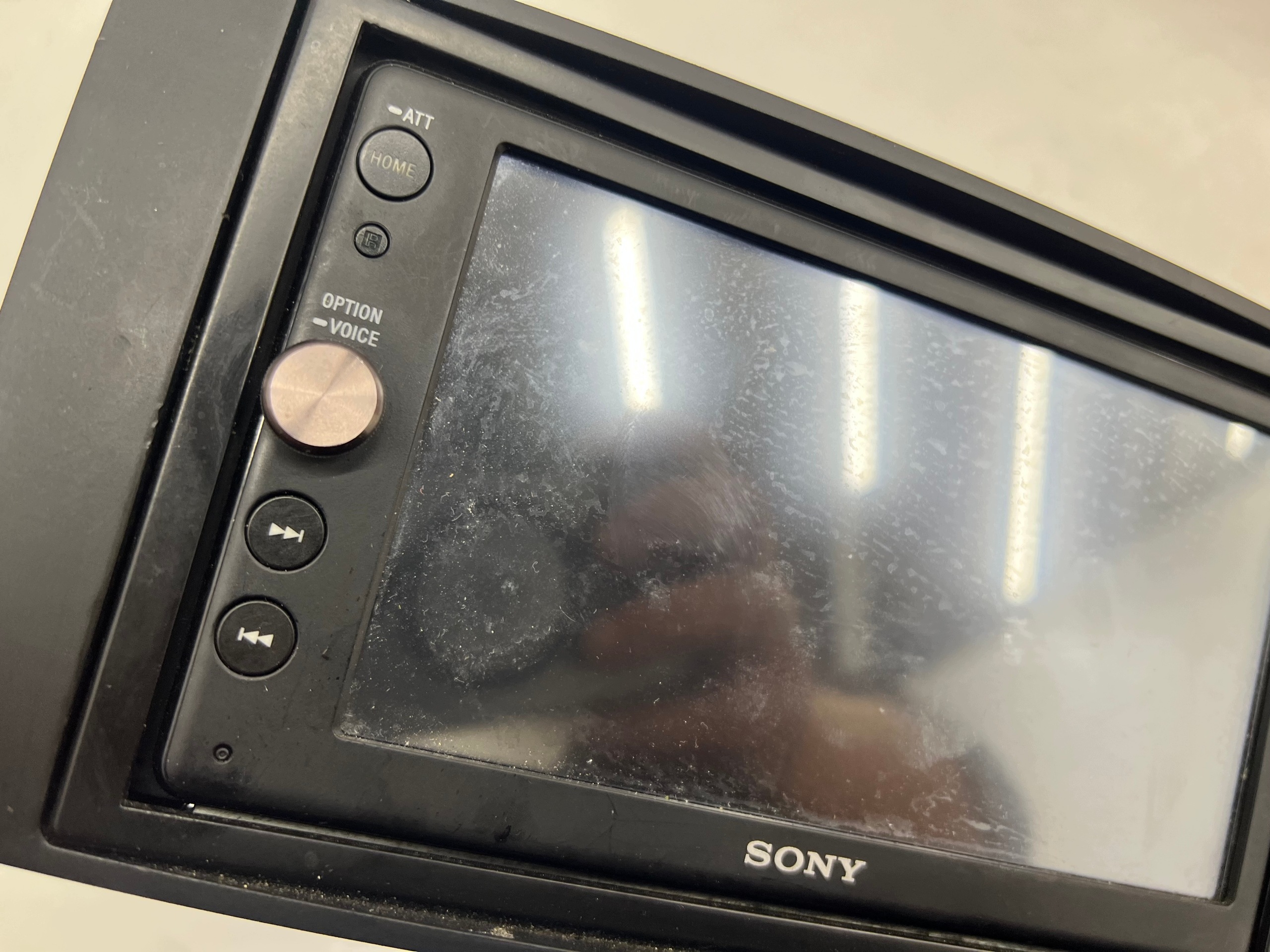 VW TOUAREG e 7L RADIO SONY XAV-AX100