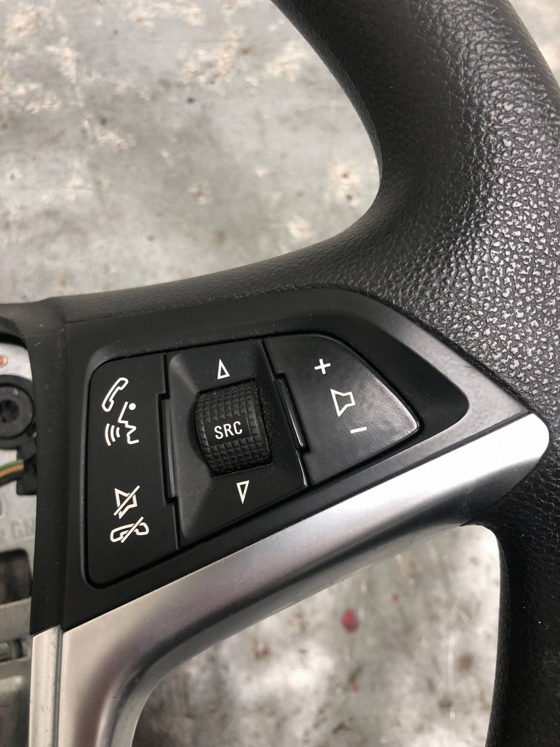 steering wheel, PIANKA MULTIFUNKCJA OPEL ASTRA J 13351023 nice