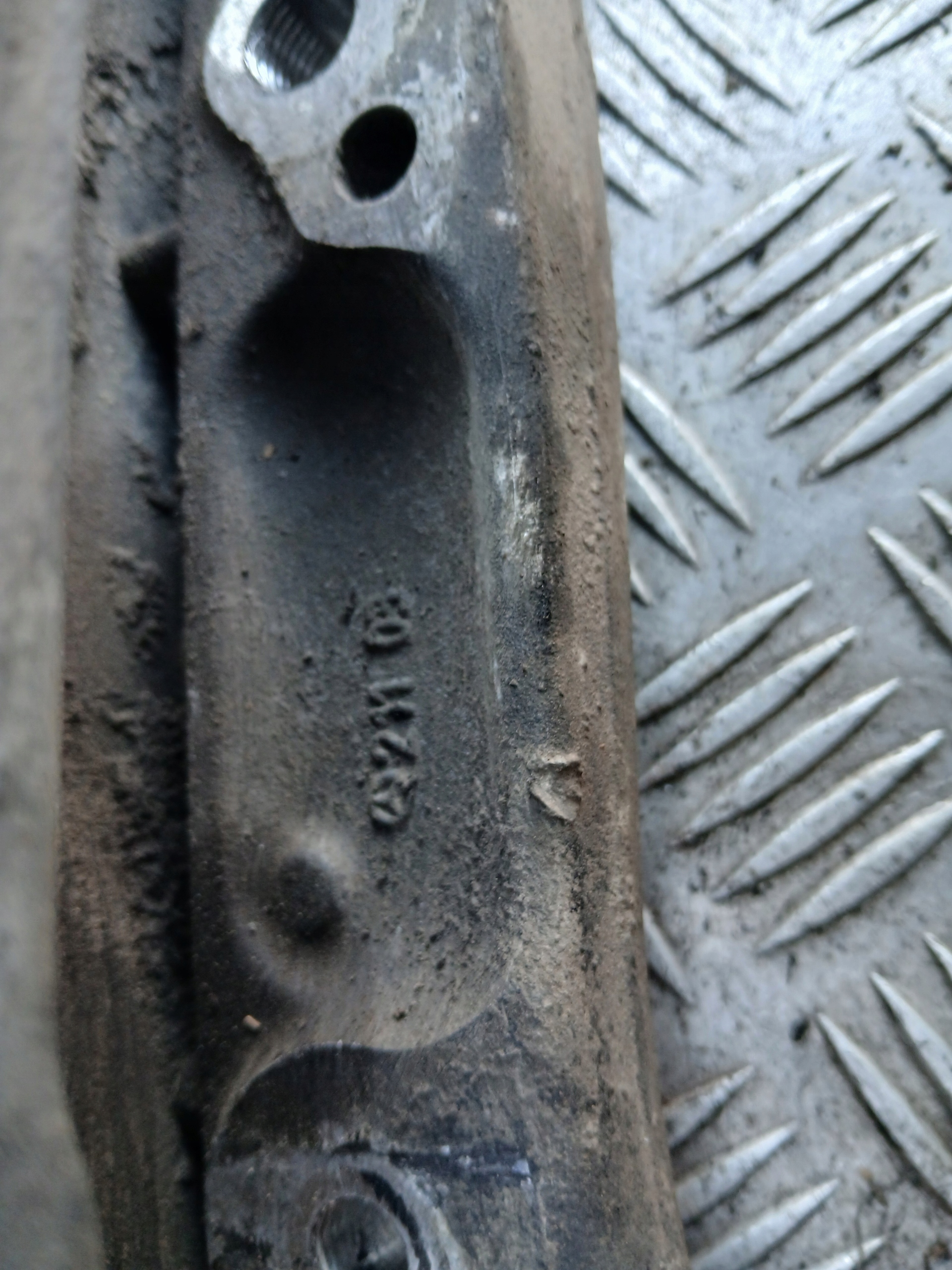MERCEDES W211 AIRMATIC Querlenker links rechts heck