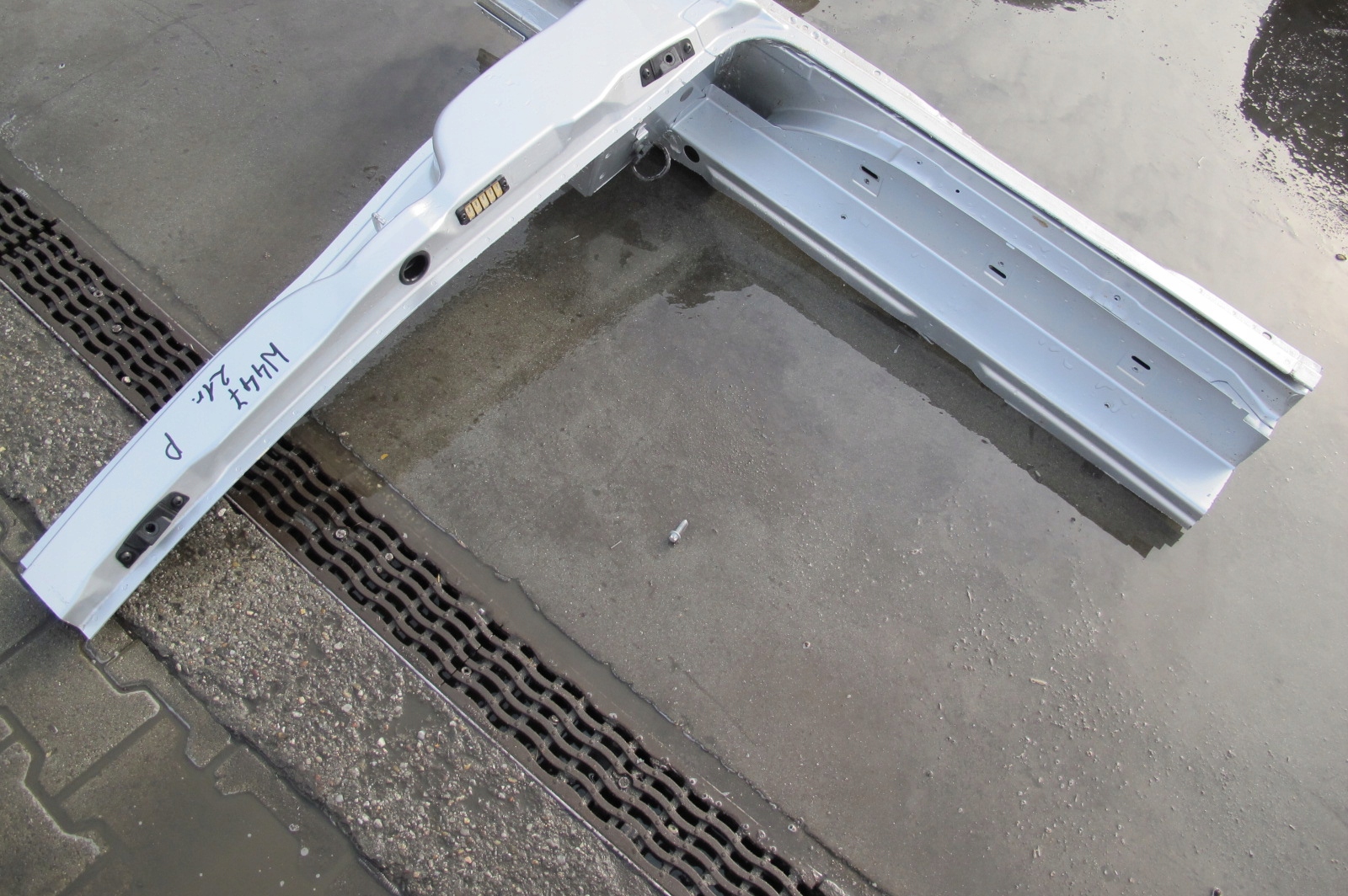 MERCEDES VITO 3 III W447 LIFT 447 threshold pillar central right
