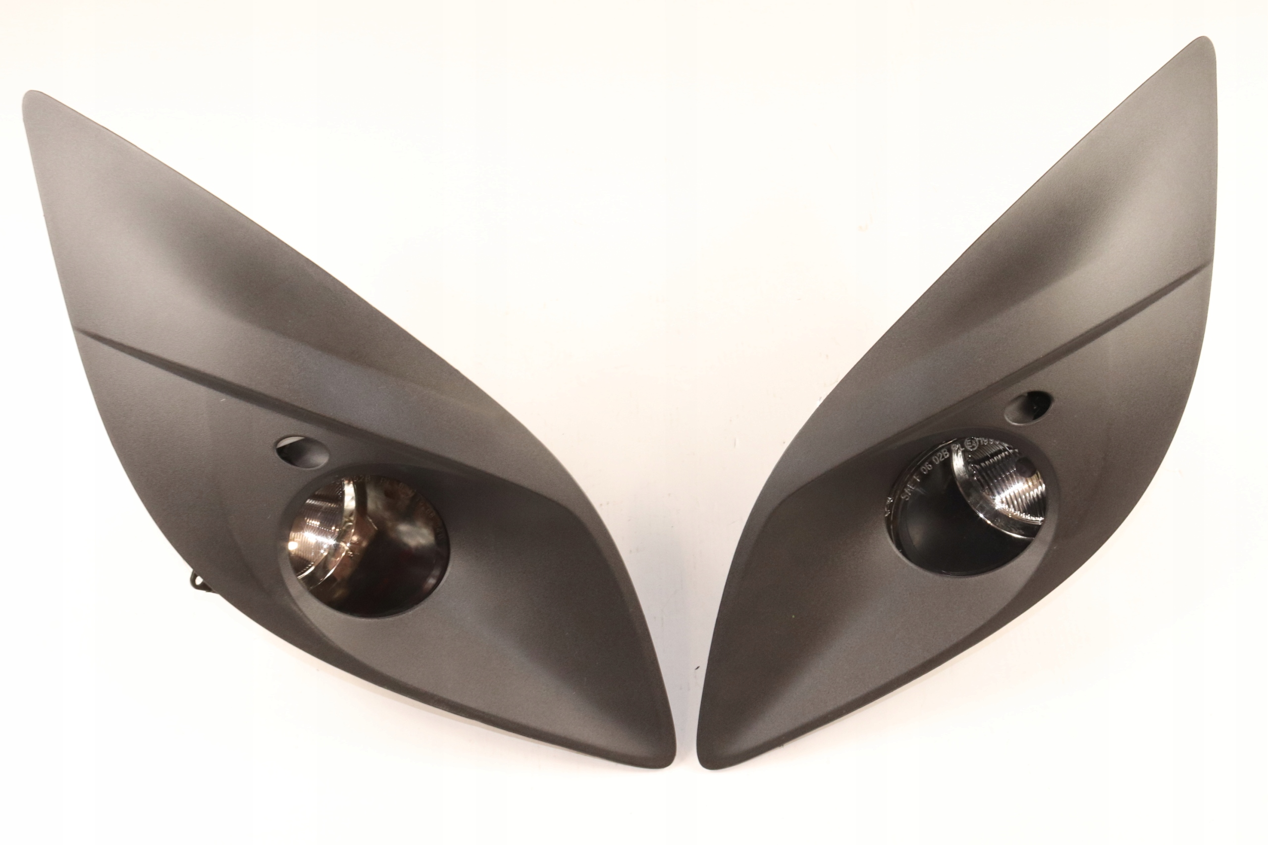 13297503 13253625 - OPEL MERIVA B 10-13 ГАЛОГЕННАЯ РЕШЕТКА ЛЕВЫЙ И ПРАВЫЙ КОМПЛЕКТ