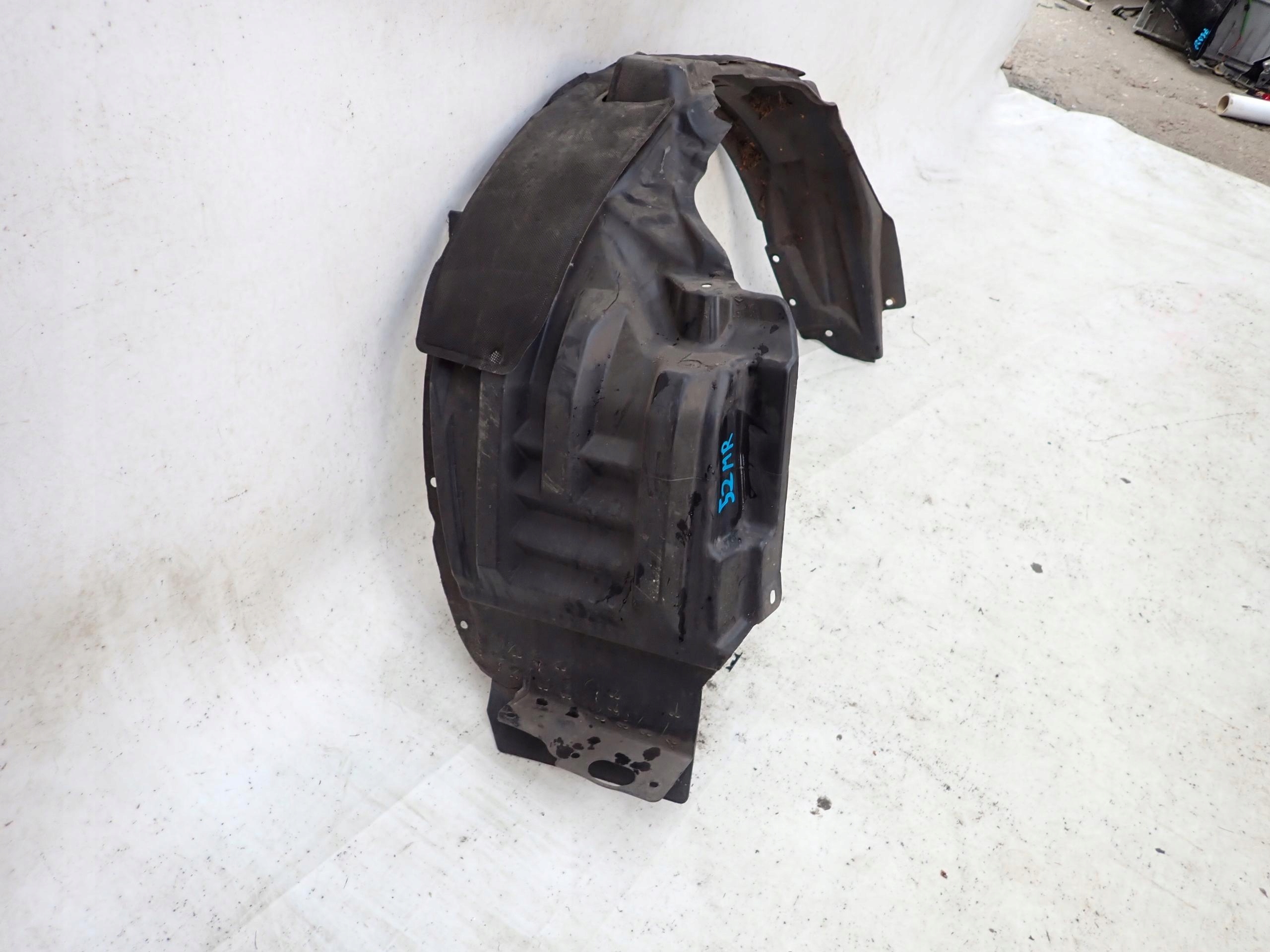 MITSUBISHI ASX and 1 10-19 mudguard front front right