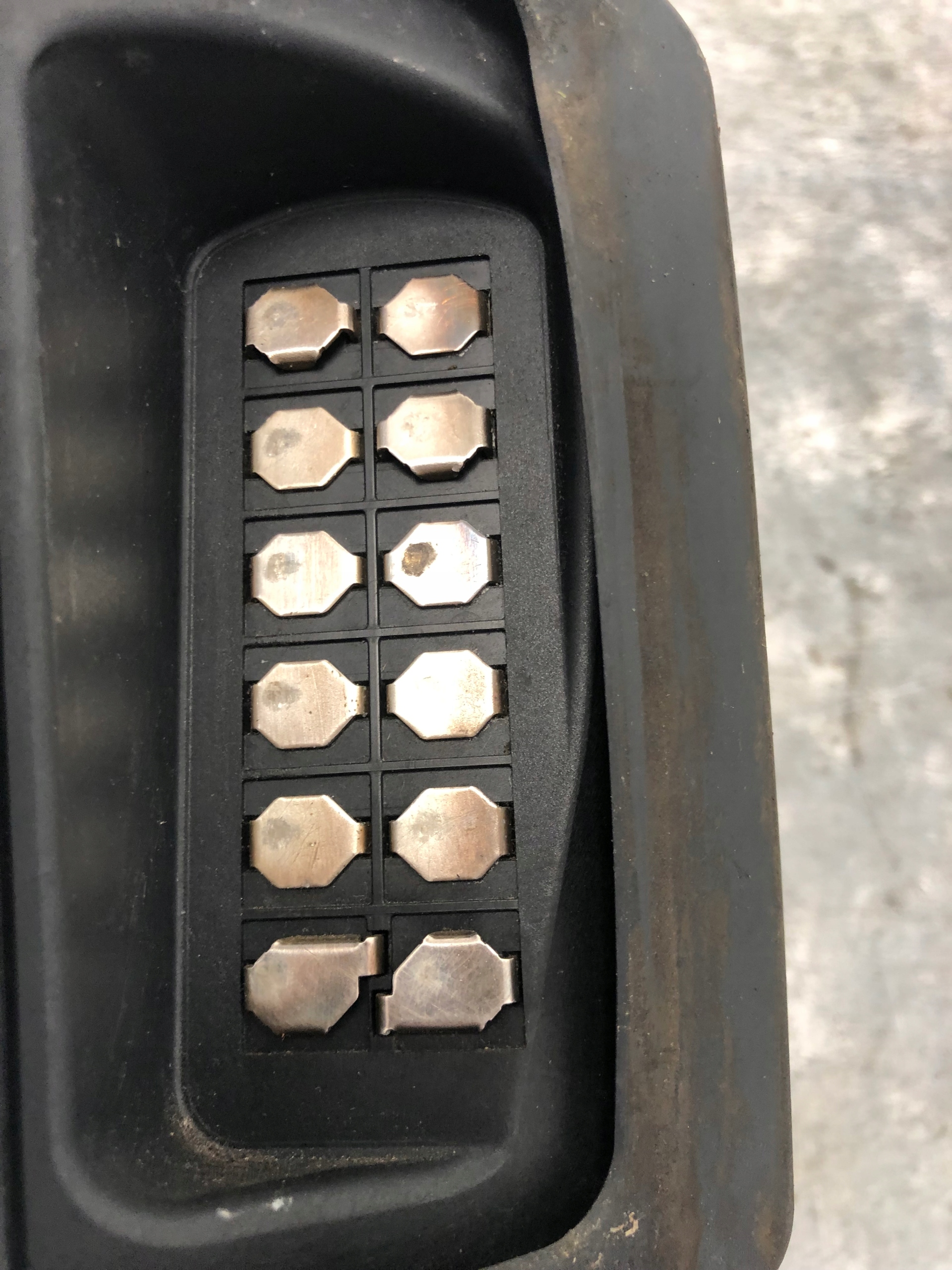 STYK door left PEUGEOT 1007 9659128280