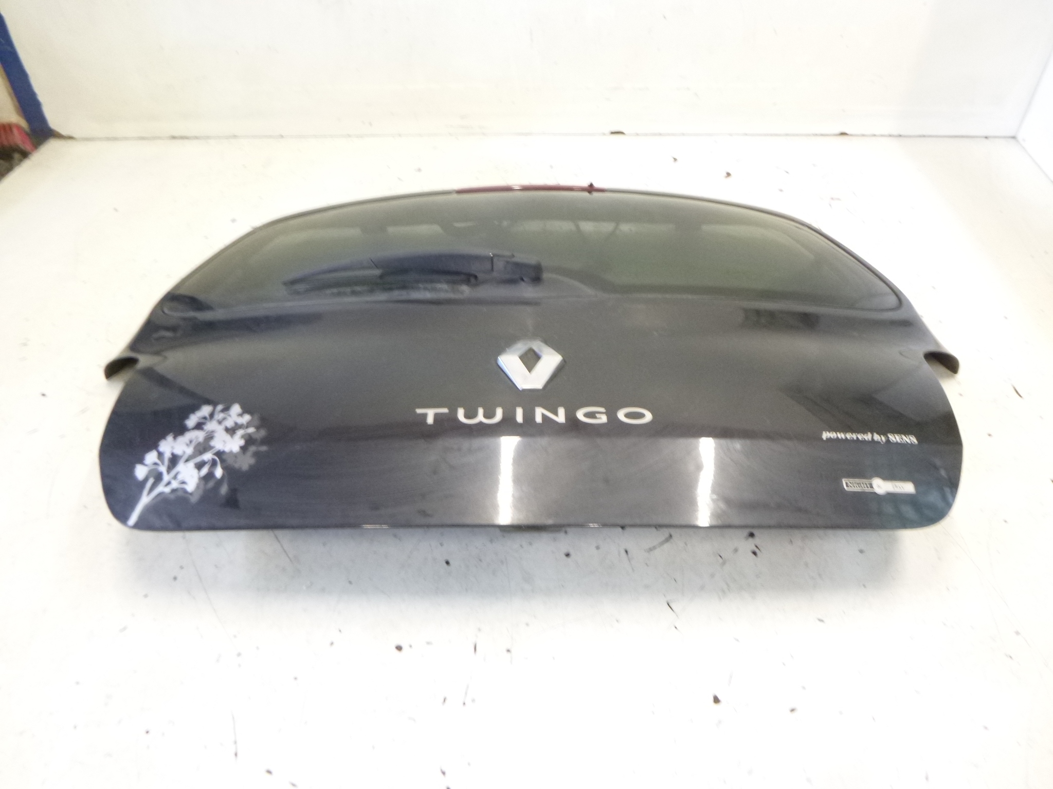 boot doors Renault Twingo II NV676 2011r.